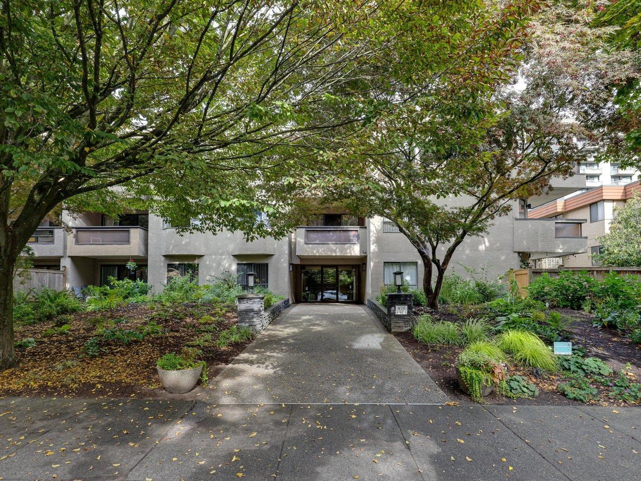 975 West 13th Avenue #306, Vancouver, BC V5Z 1P4