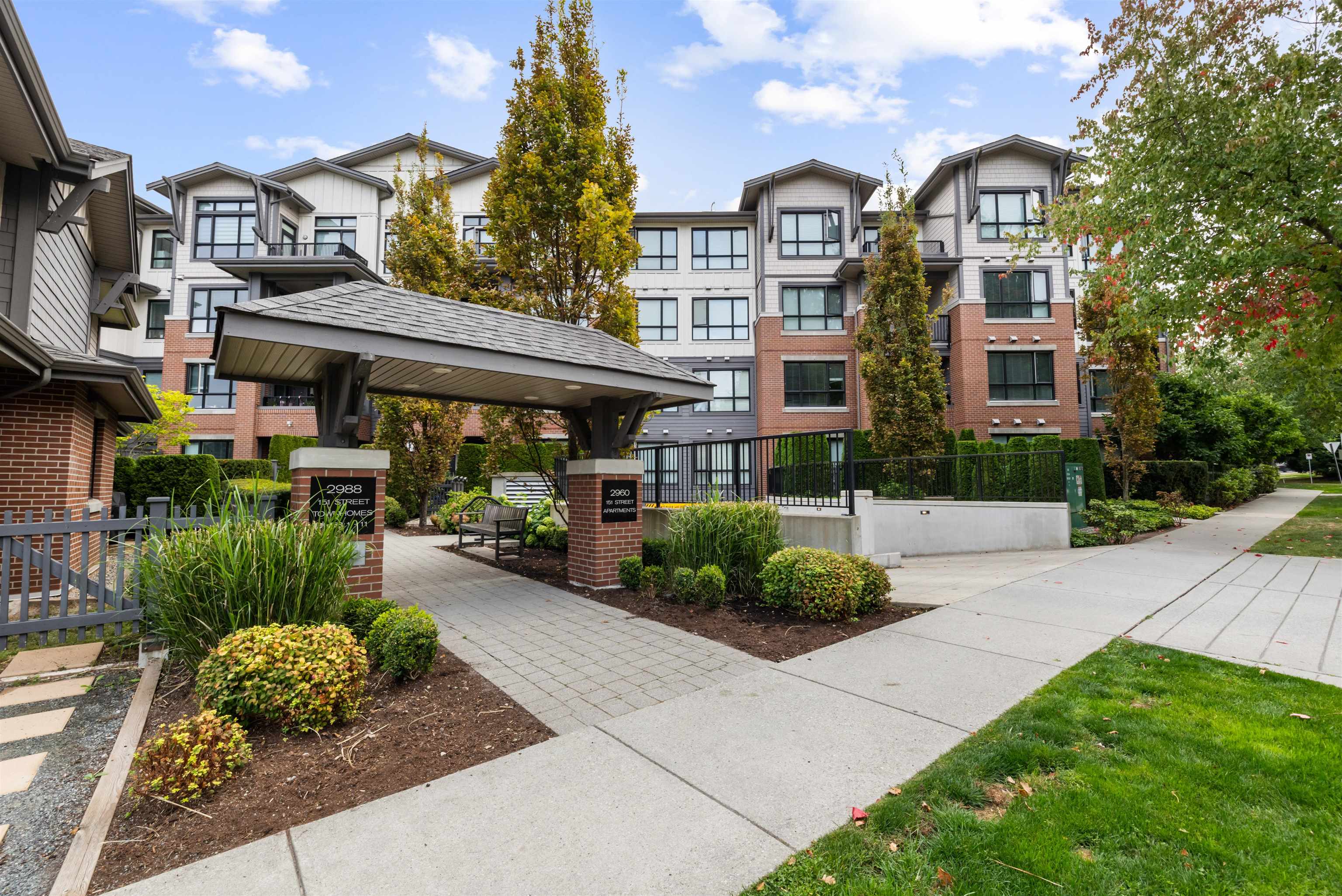 2960 151 Street #214, Surrey, BC V4P 0G3