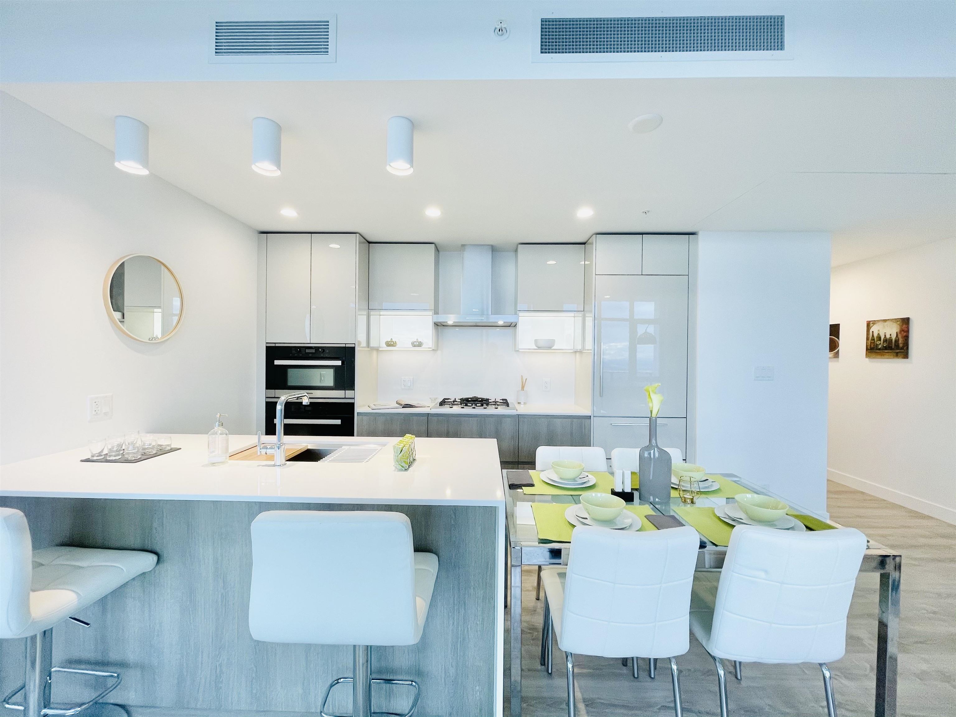 6511 Sussex Avenue #1506, Burnaby, BC V5H 0K5