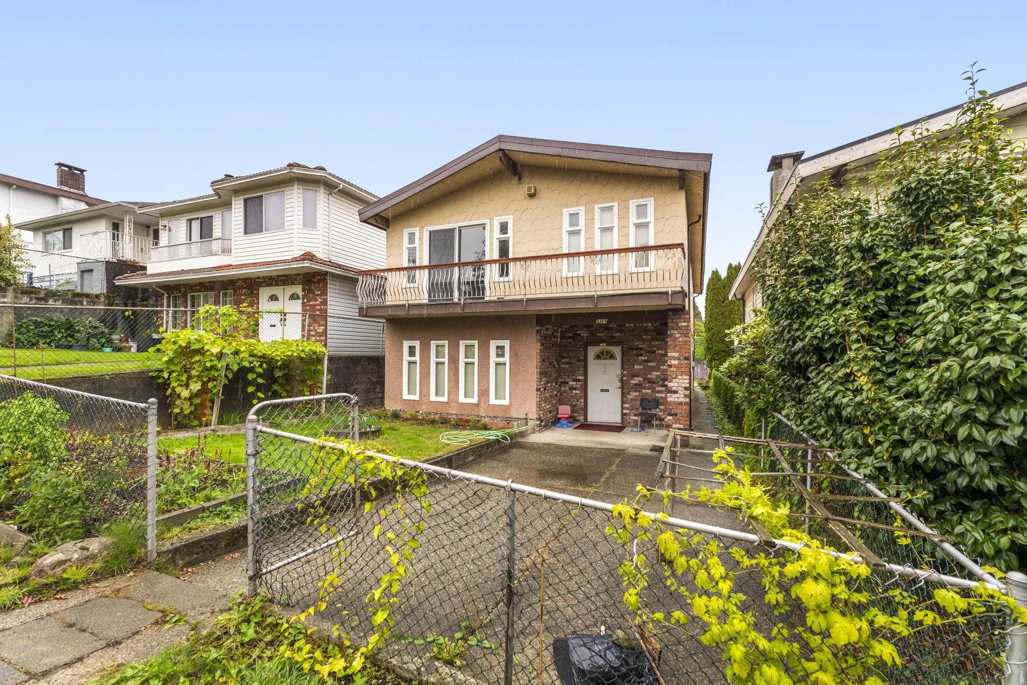 3361 William Street, Vancouver, BC V5K 2Z4