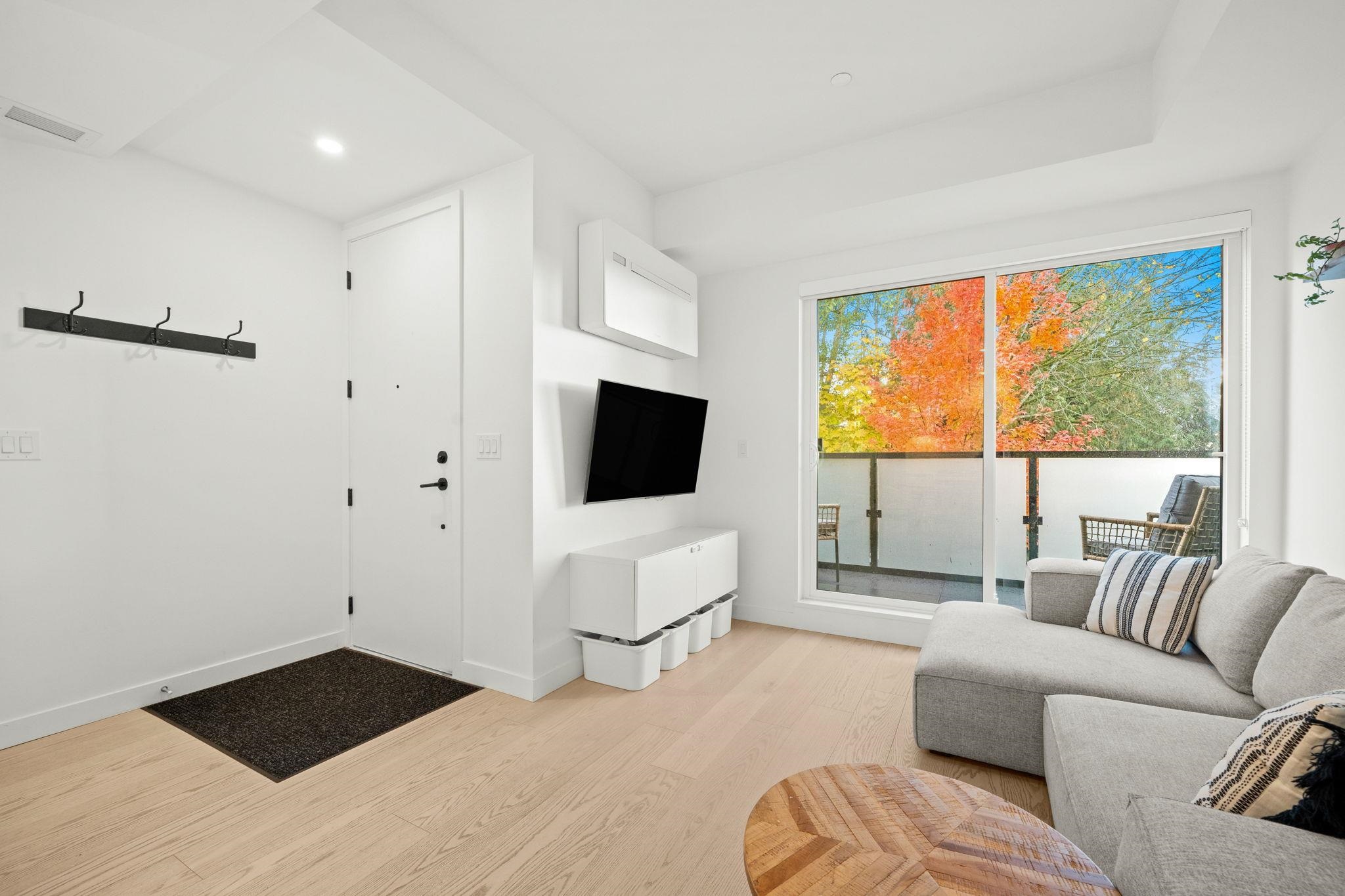 650 East 2nd Street #107, North Vancouver, BC V7L 1E3