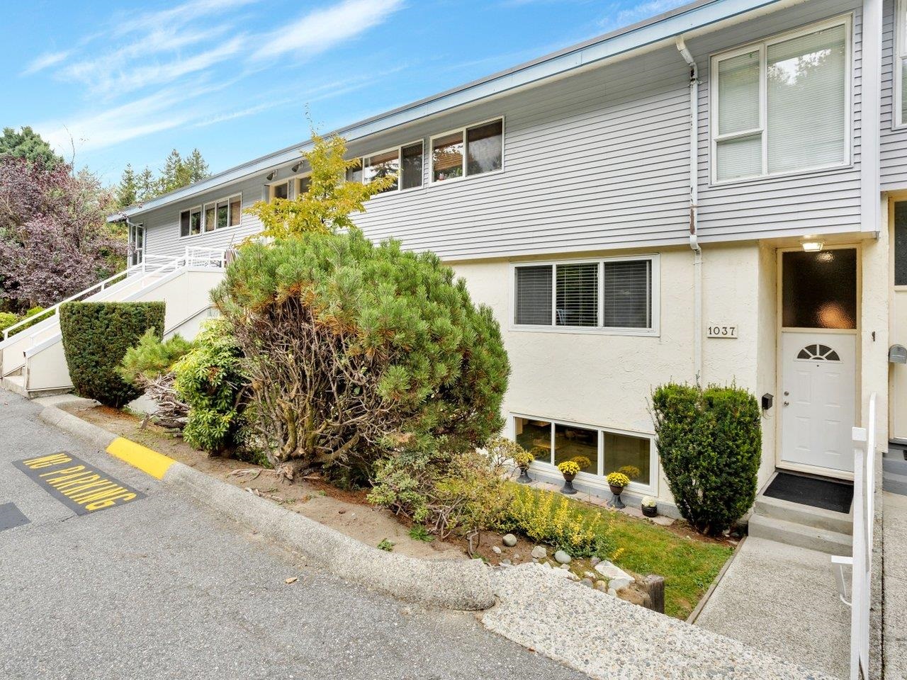 1037 Cecile Drive, Port Moody, BC V3H 1M5