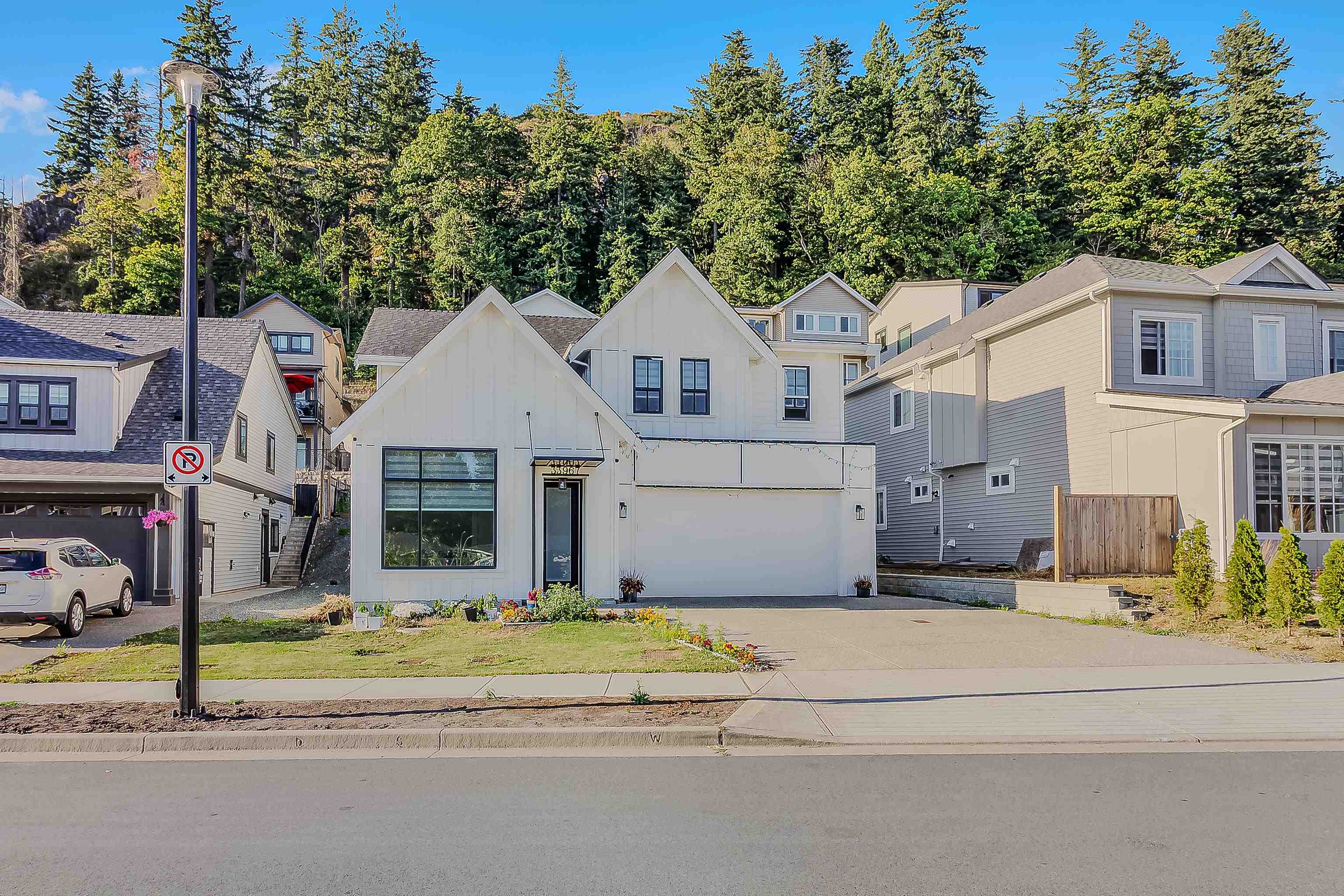 33967 Barker Court, Mission, BC V2V 6B2