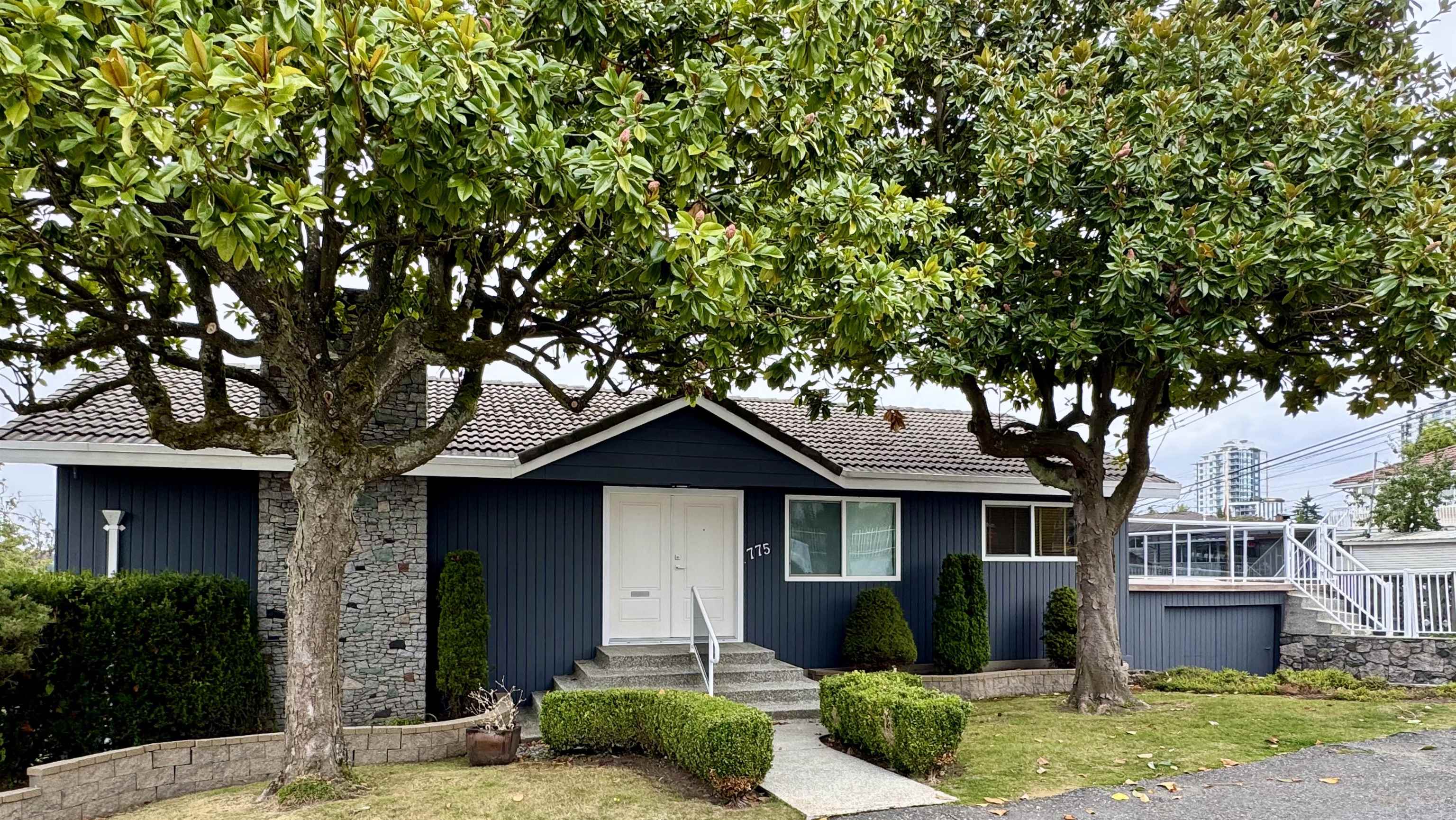775 Esmond Avenue, Burnaby, BC V5C 4K4
