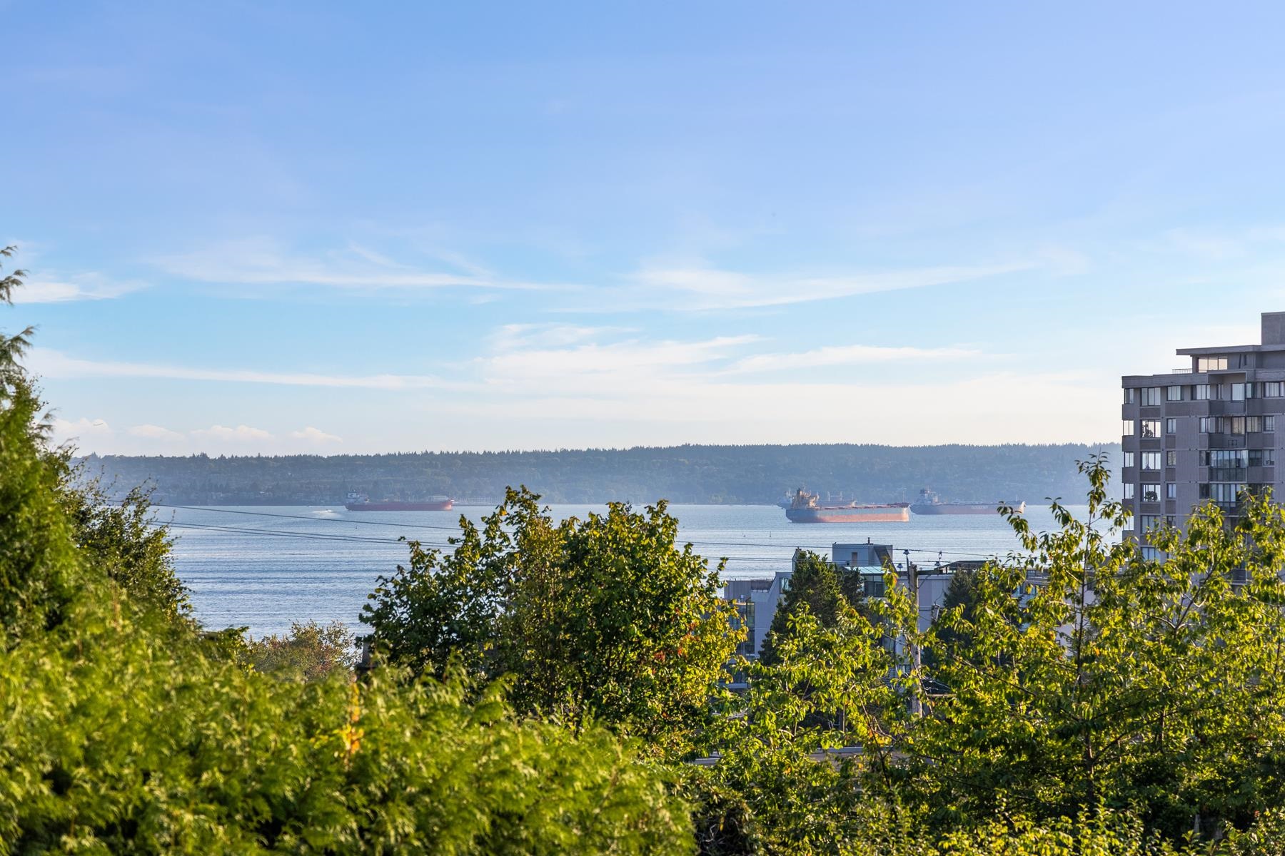 1224 Fulton Avenue, West Vancouver, BC V7T 1N6