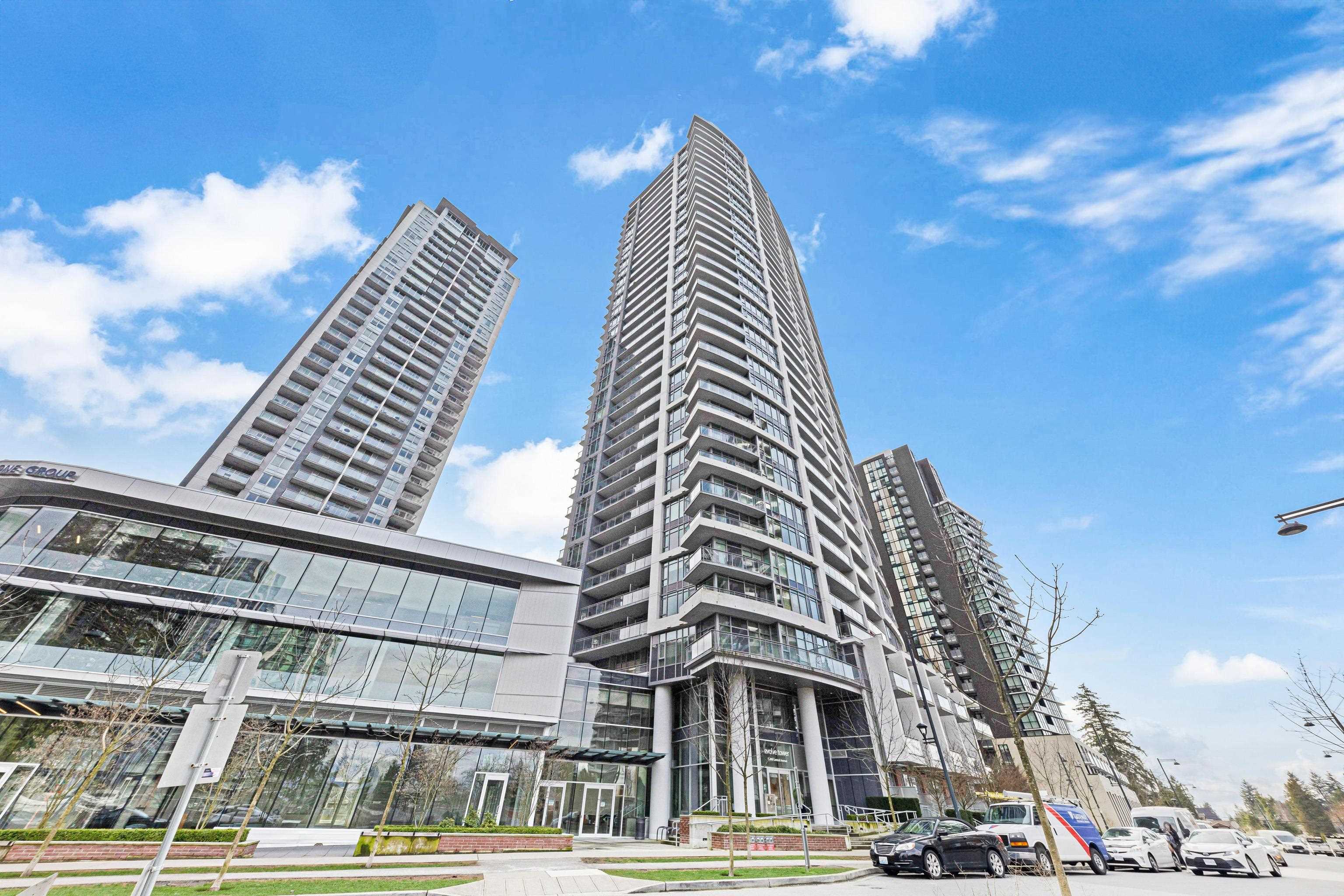 13308 Central Avenue #612, Surrey, BC V3T 0M4