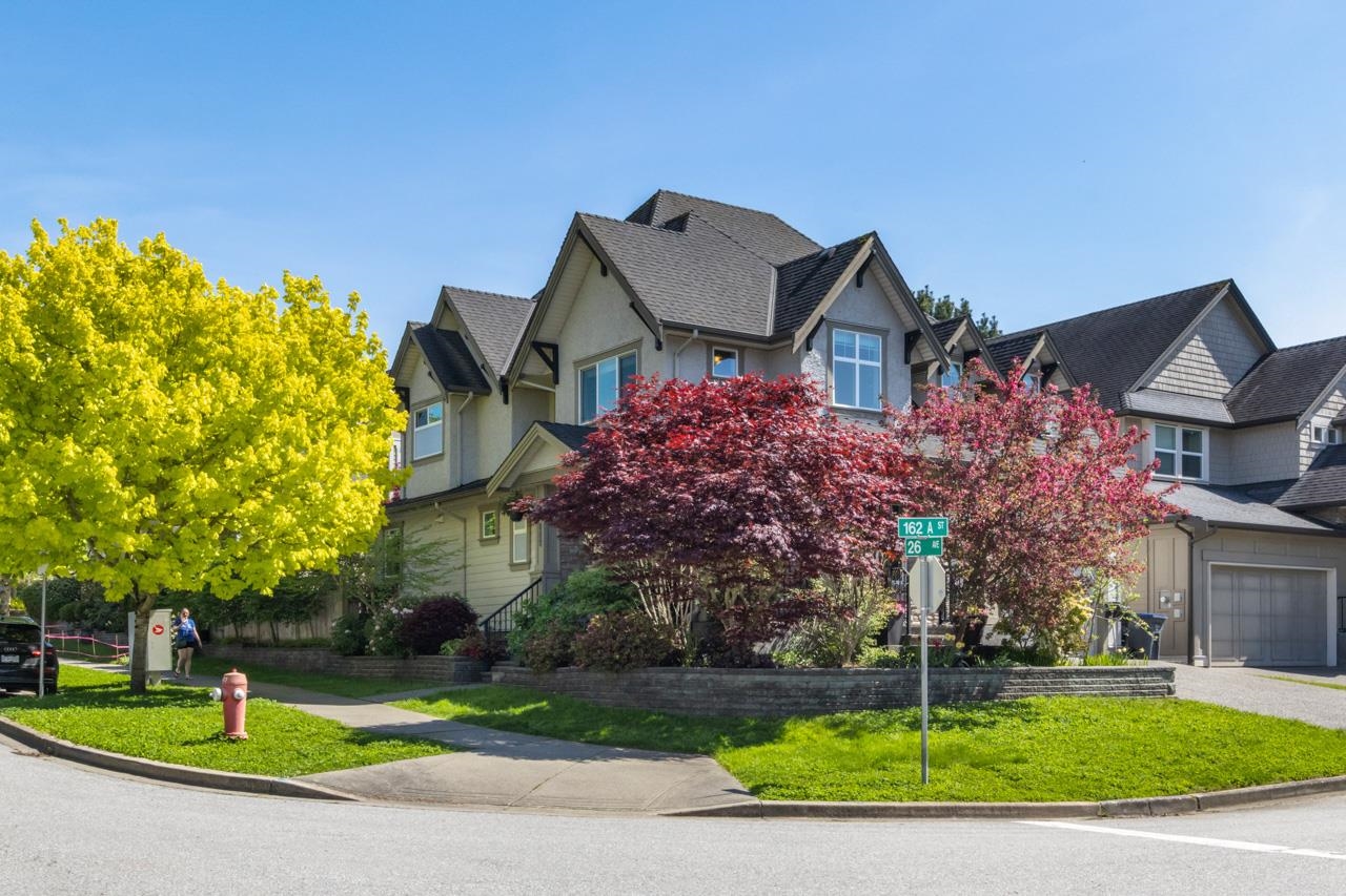 26 Avenue, Surrey, BC V3Z 6Z3