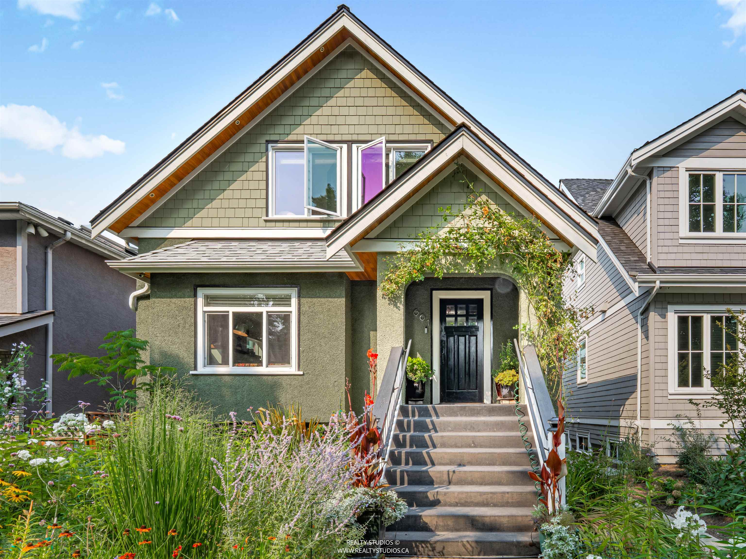 661 West 20th Avenue, Vancouver, BC V5Z 1X9