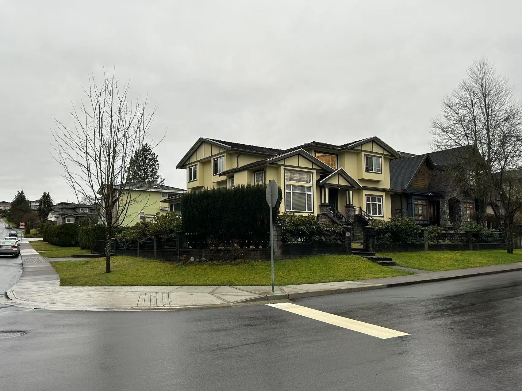 4388 Parkwood Crescent, Burnaby, BC V5G 2J5