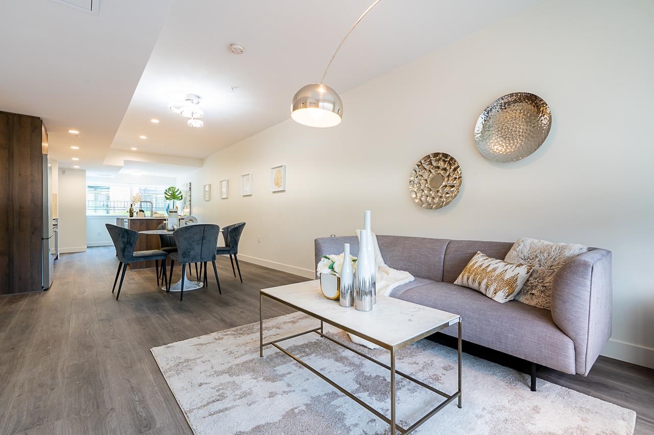 8428 Park Road #5, Richmond, BC V6Y 0K1