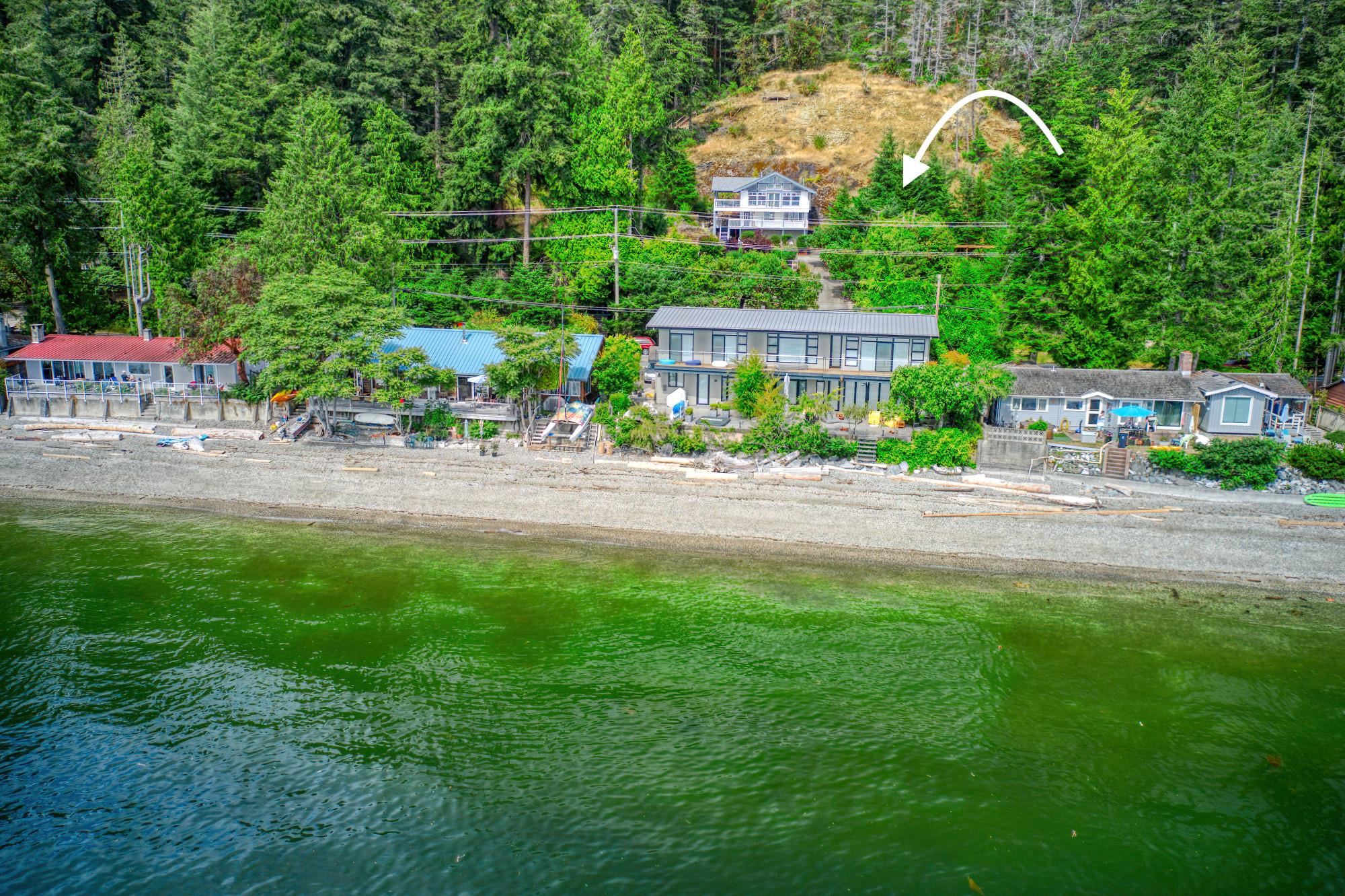 6812 Sunshine Coast Highway, Sechelt, BC V7Z 0N1