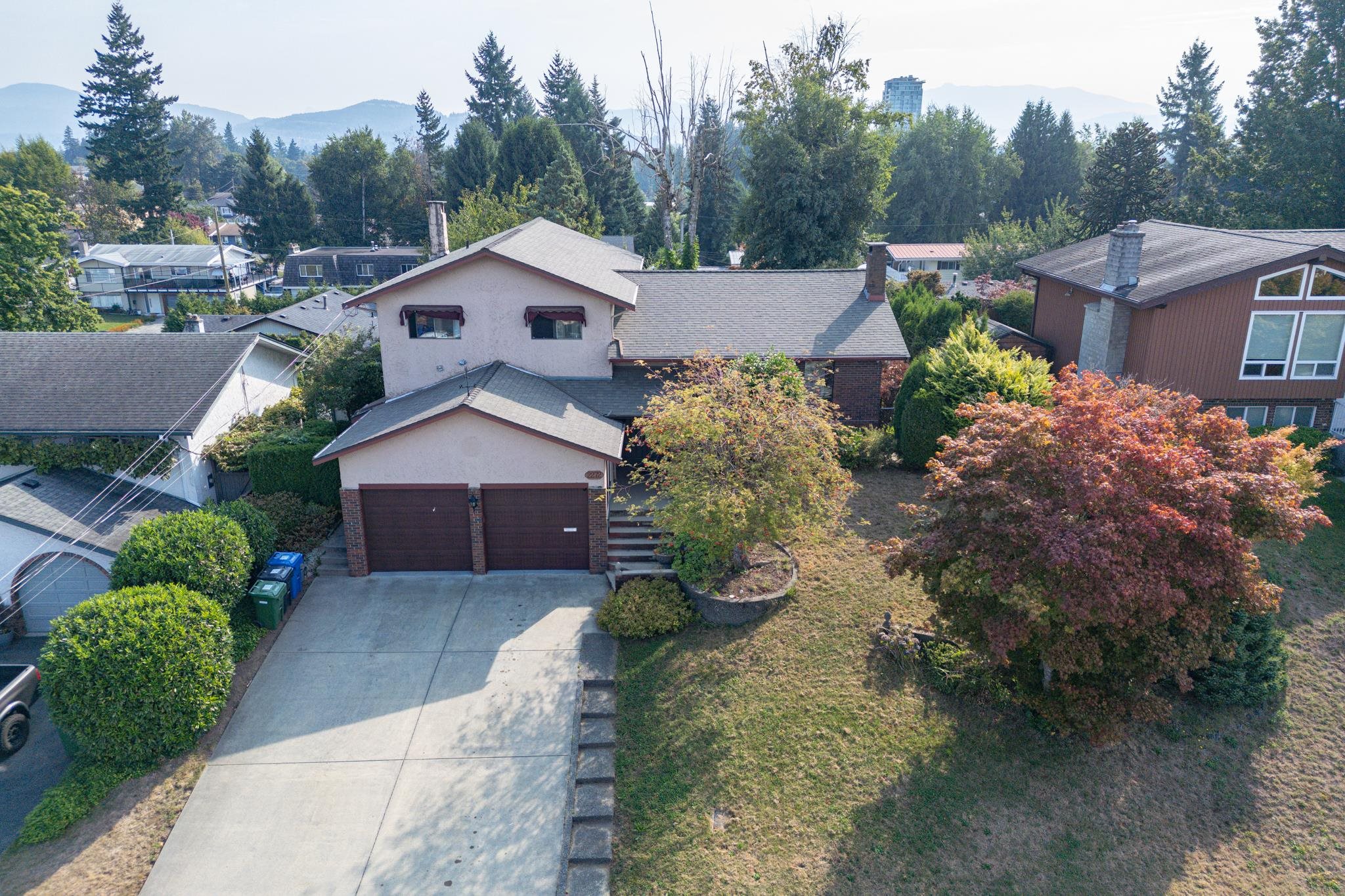 2272 Bevan Crescent, Abbotsford, BC V2T 3Z5