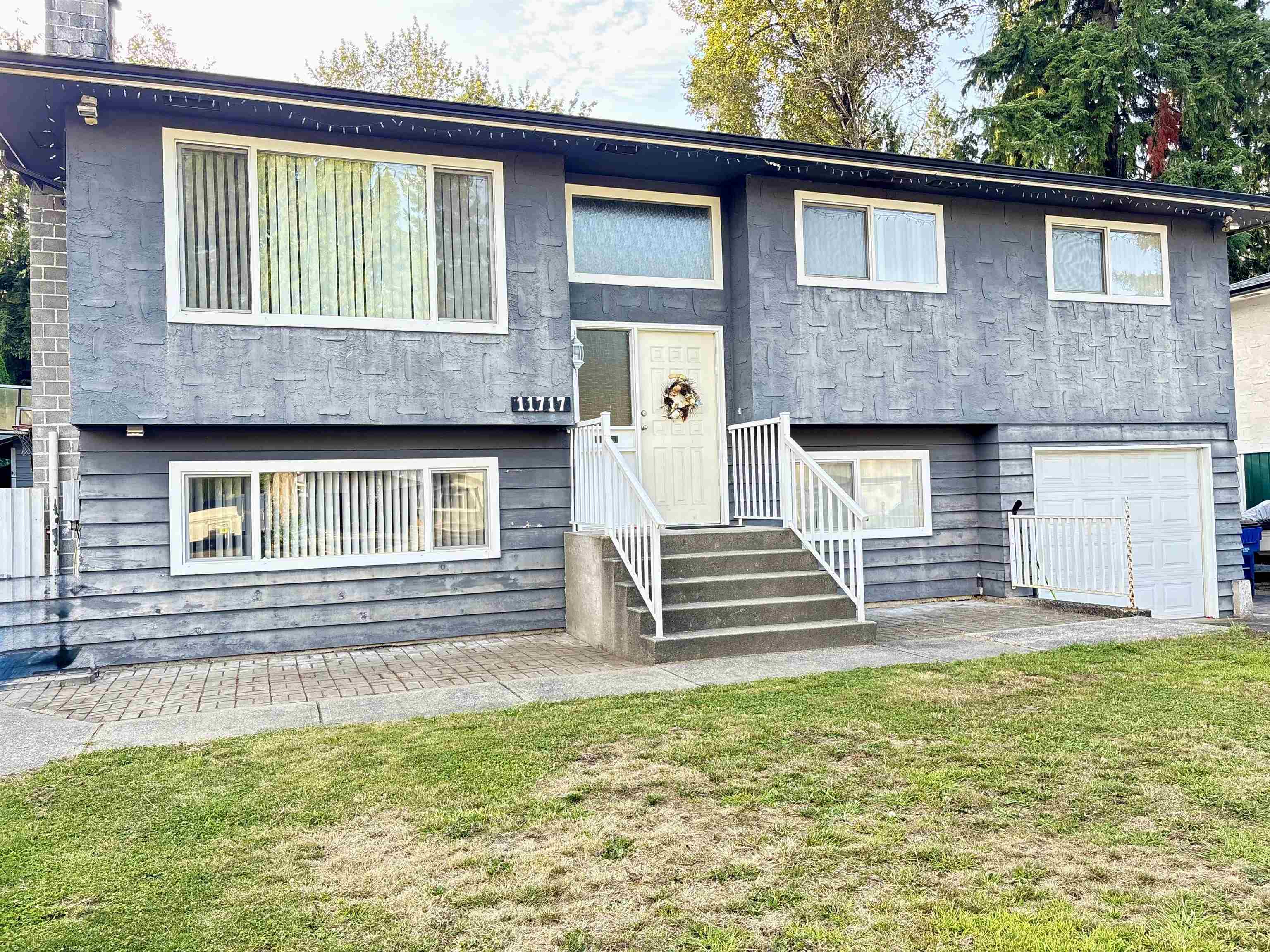 209th Street, Maple Ridge, BC V2X 7S6