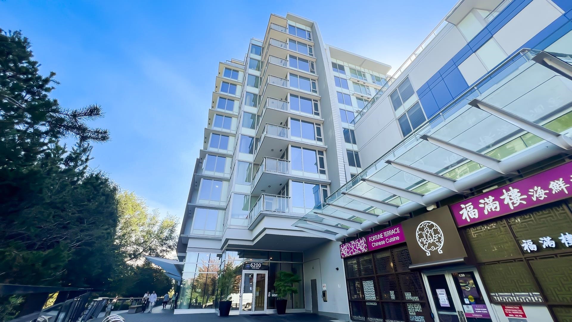 6200 River Road #302, Richmond, BC V7C 0B1