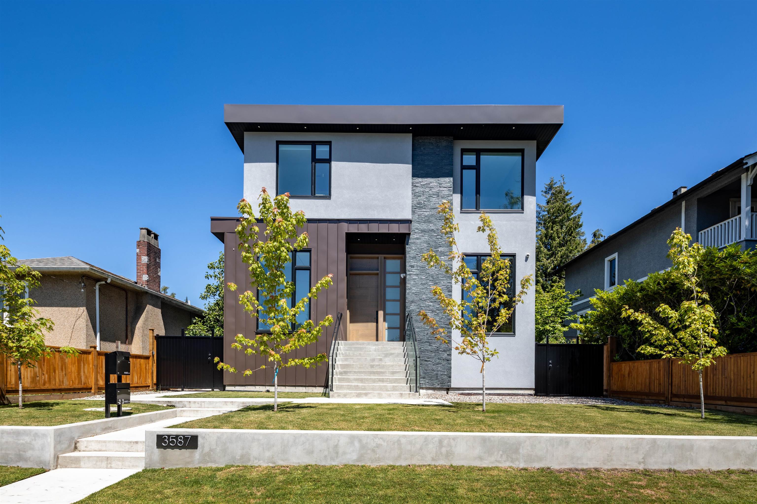 3587 Mayfair Avenue, Vancouver, BC V6N 2Z2