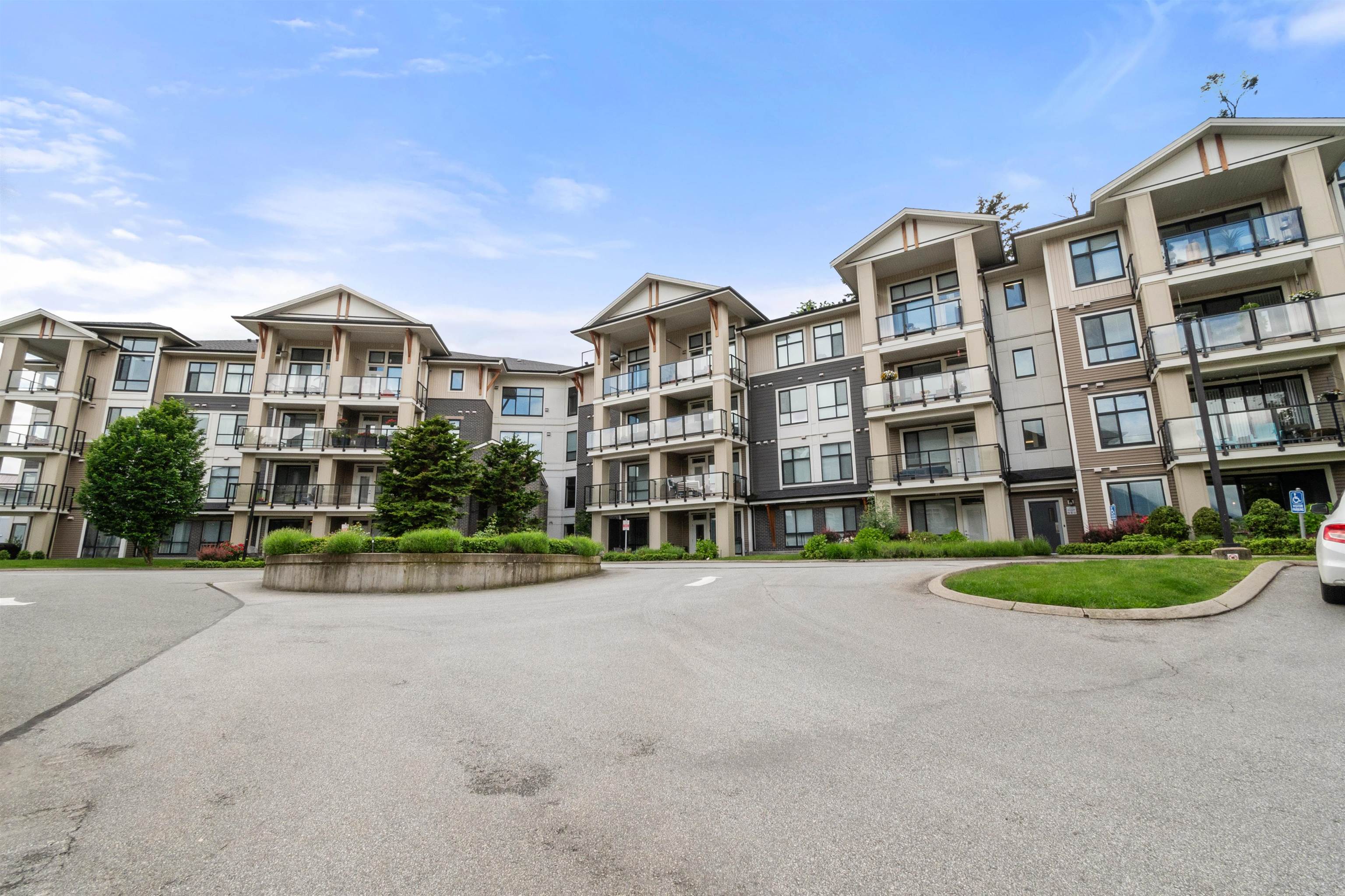 45761 Stevenson Road #215, Chilliwack, BC V2R 0Y7
