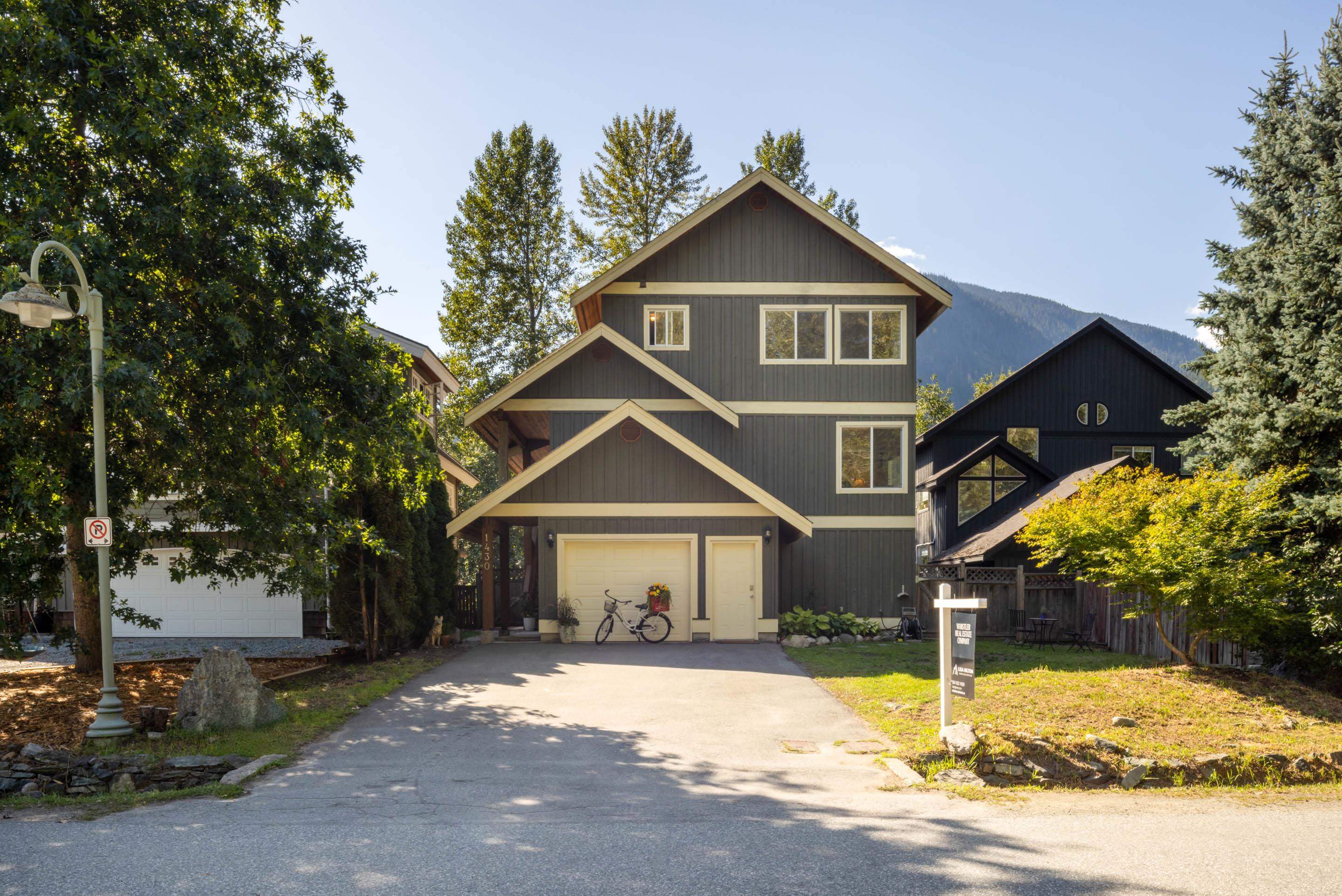 1430 Alder Drive, Pemberton, BC V0N 2L0