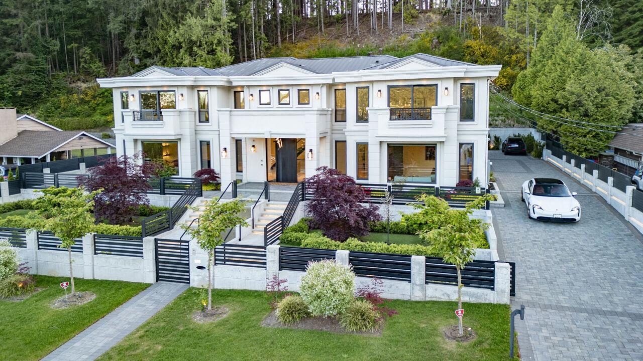 165 Stevens Drive, West Vancouver, BC V7S 1C3
