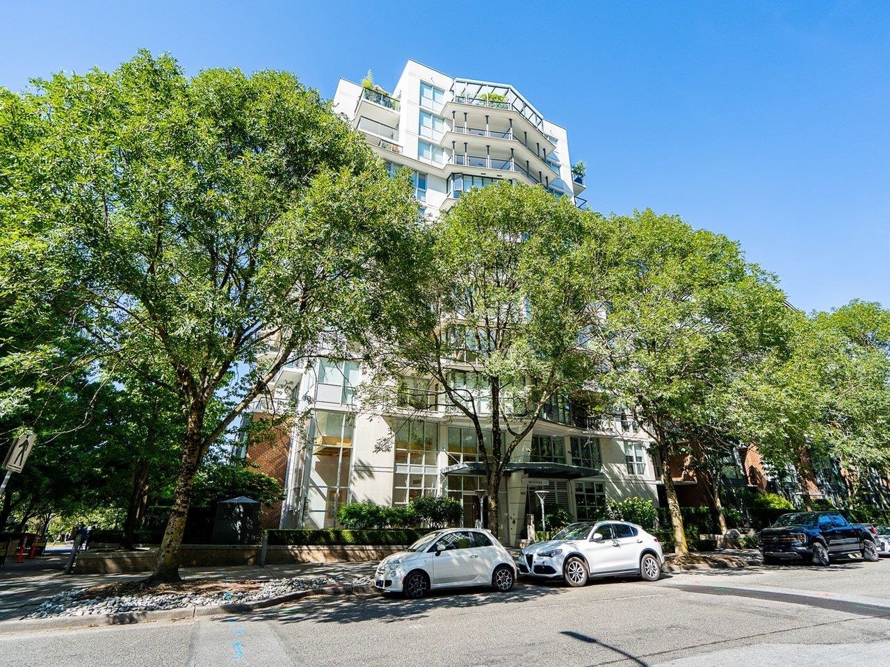 1425 West 6th Avenue #403, Vancouver, BC V6H 4G5