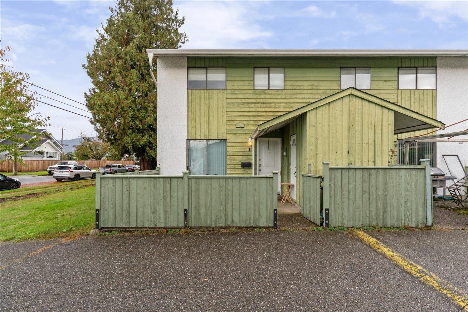 9342 Hazel Street #1, Chilliwack, BC V2P 5N2