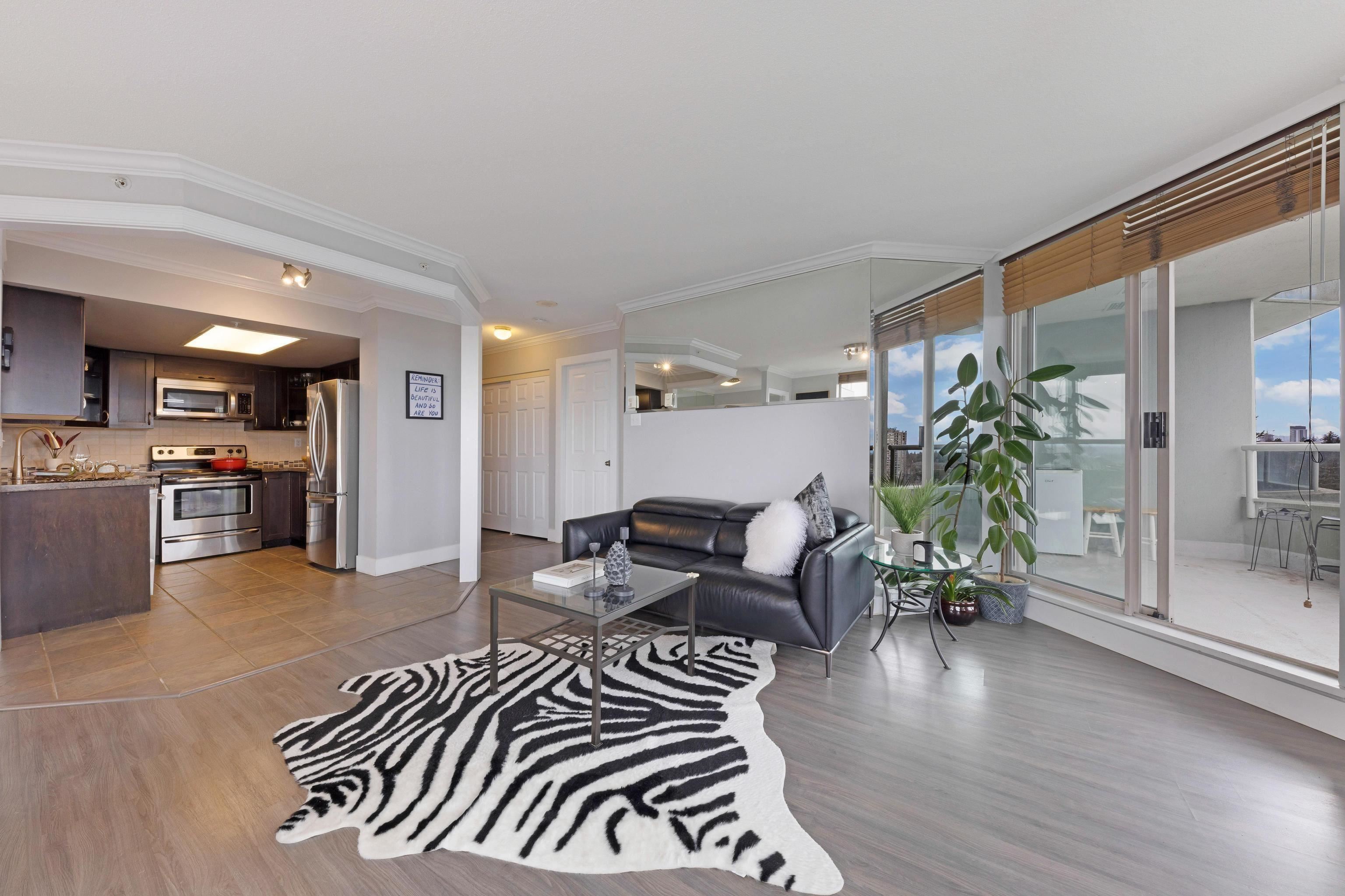 10082 148 Street #1805, Surrey, BC V3R 0S3