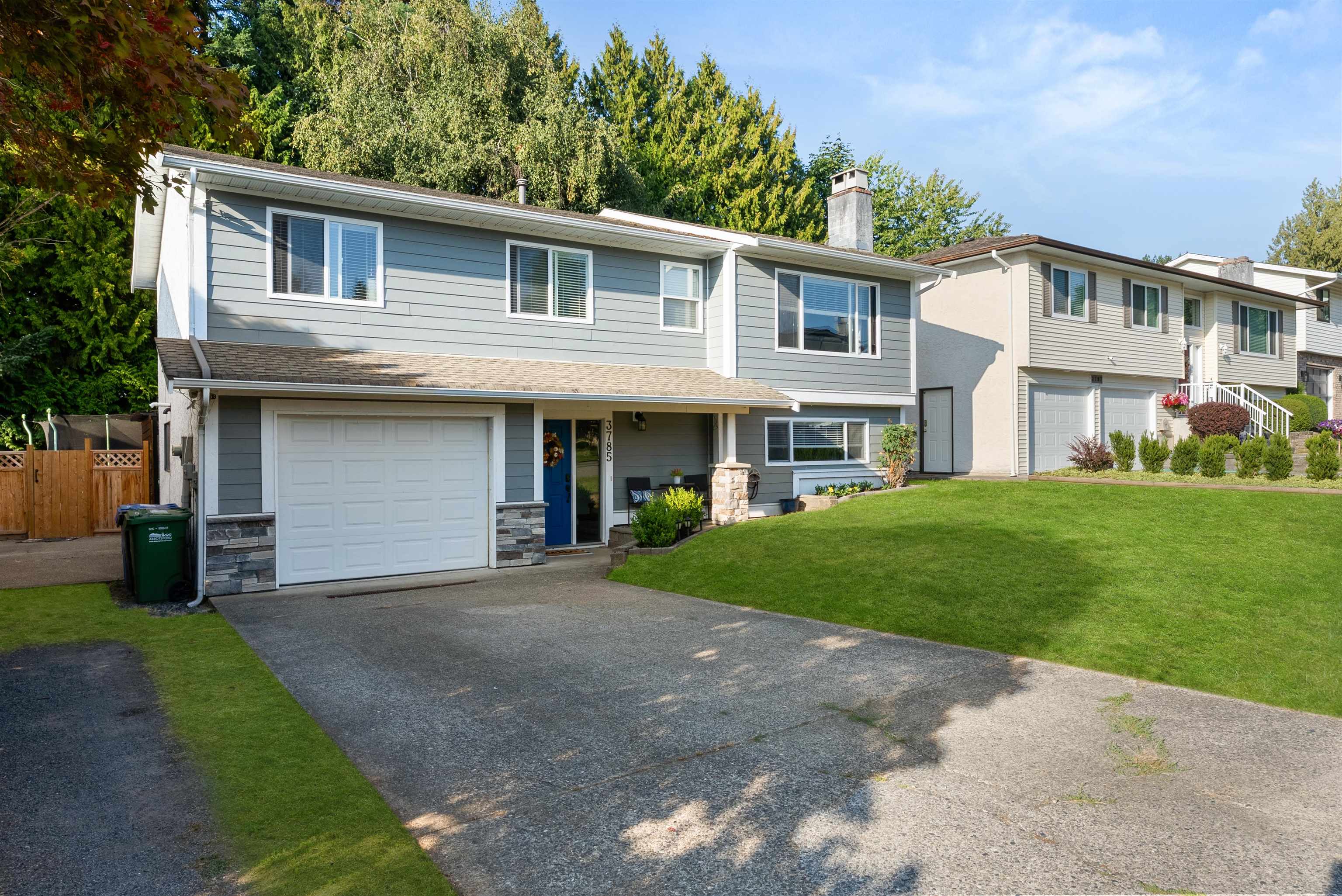 3785 Robson Drive, Abbotsford, BC V2S 6E9
