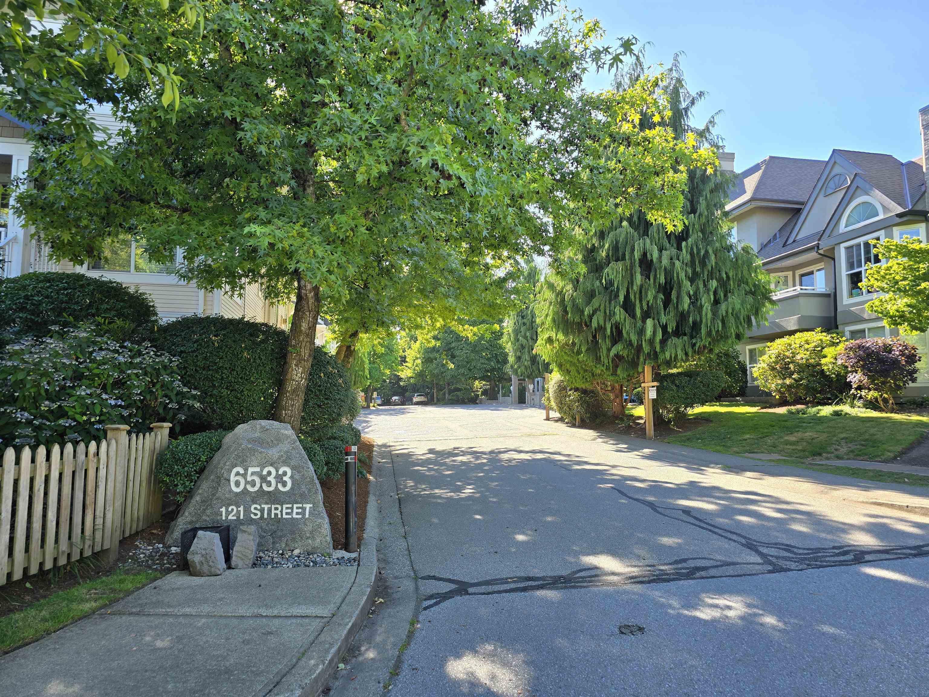 6533 121 Street #unit 75, Surrey, BC V3W 1M5