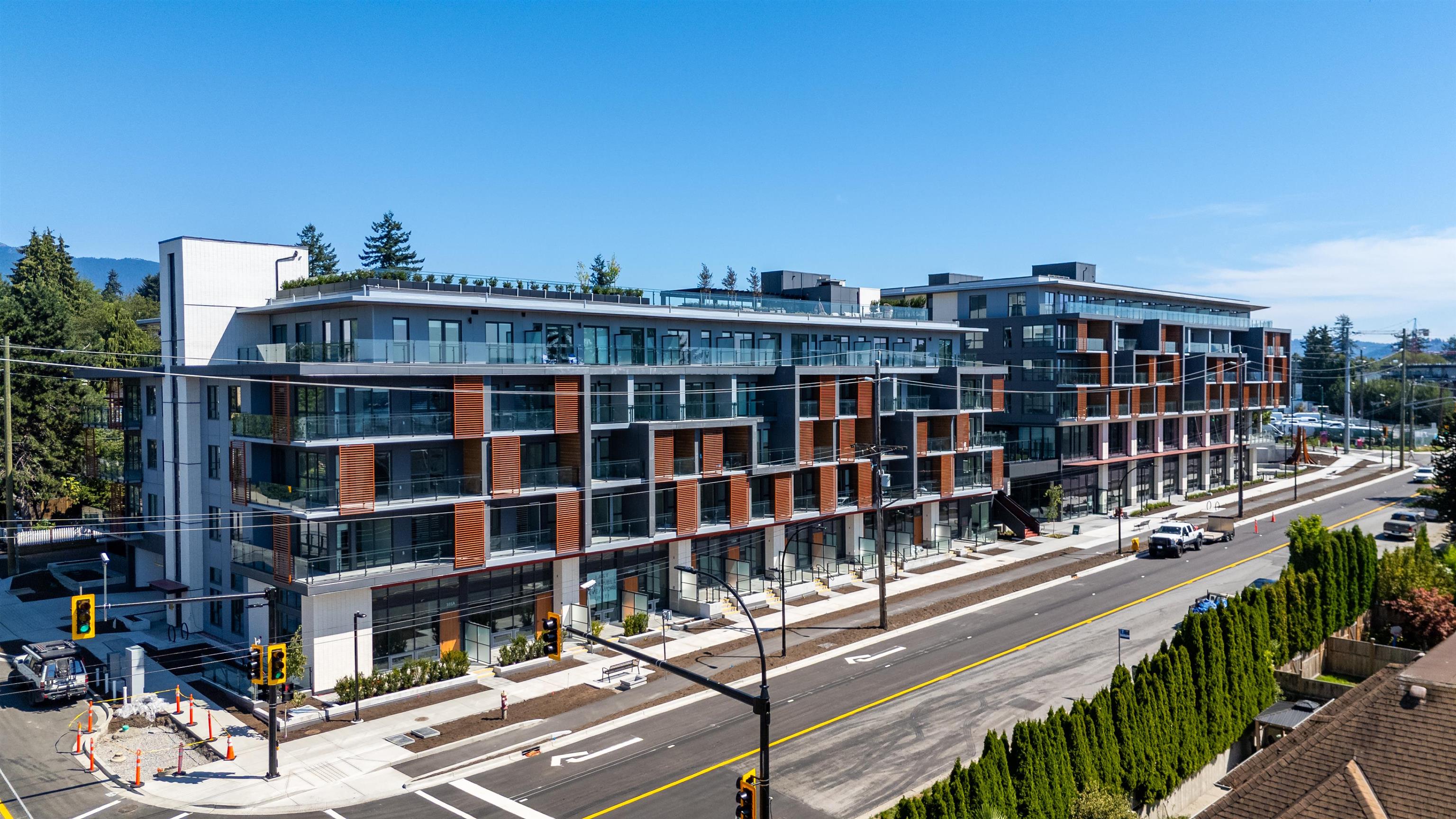 422 E 3rd St #411, North Vancouver, BC V7L 0K1