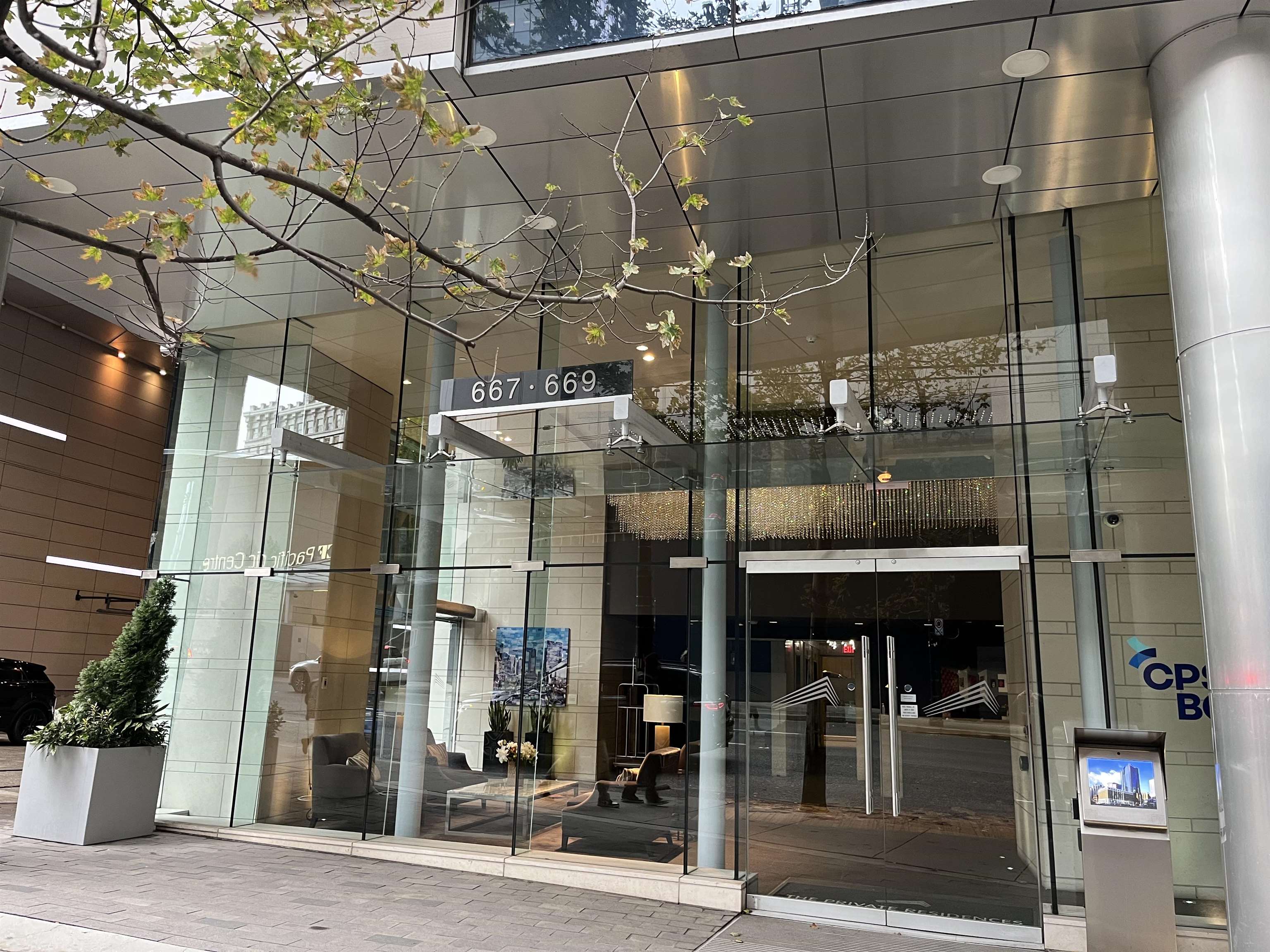 667 Howe Street #3504, Vancouver, BC V6C 0B5
