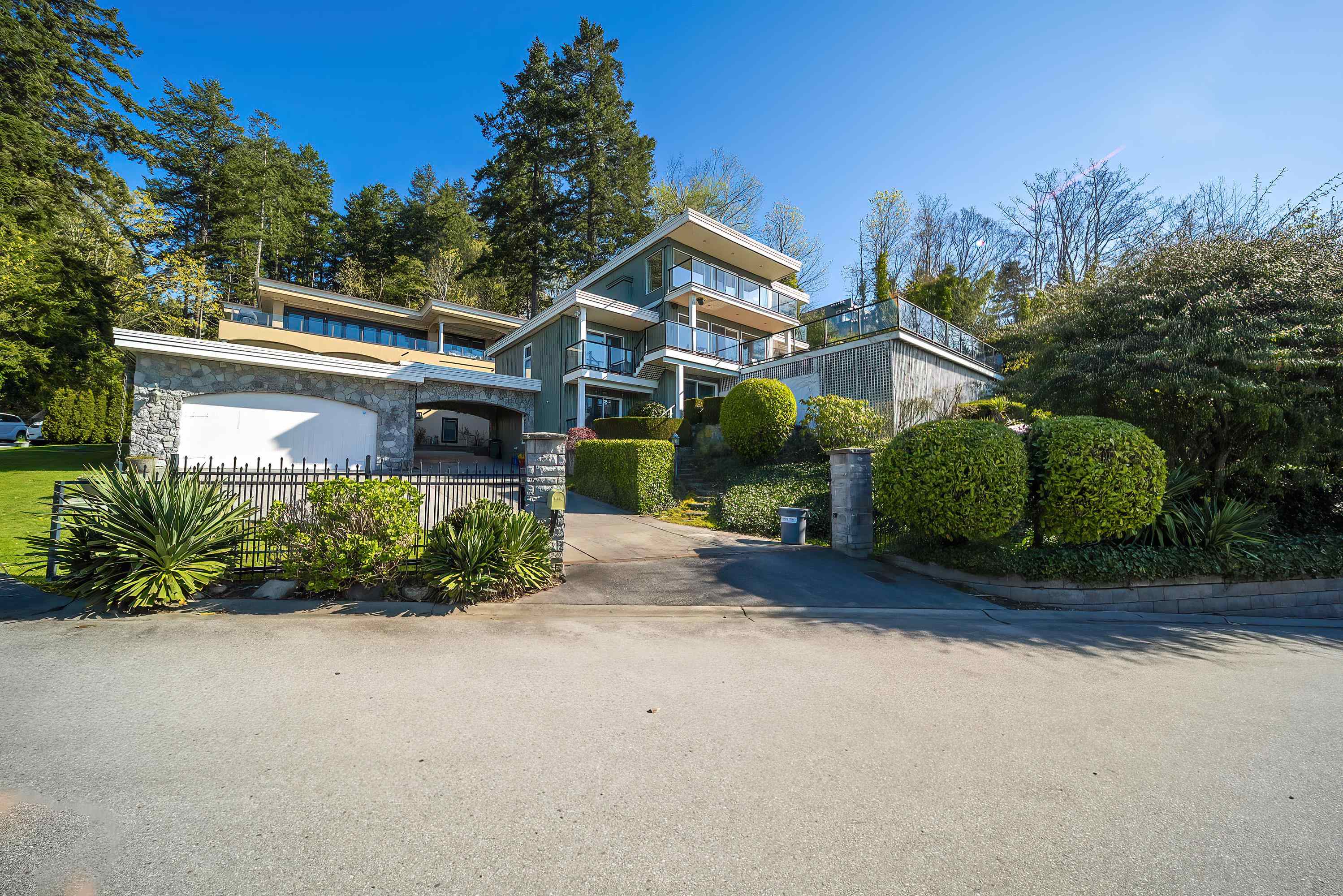 1309 Anderson Street, White Rock, BC V4B 3P4