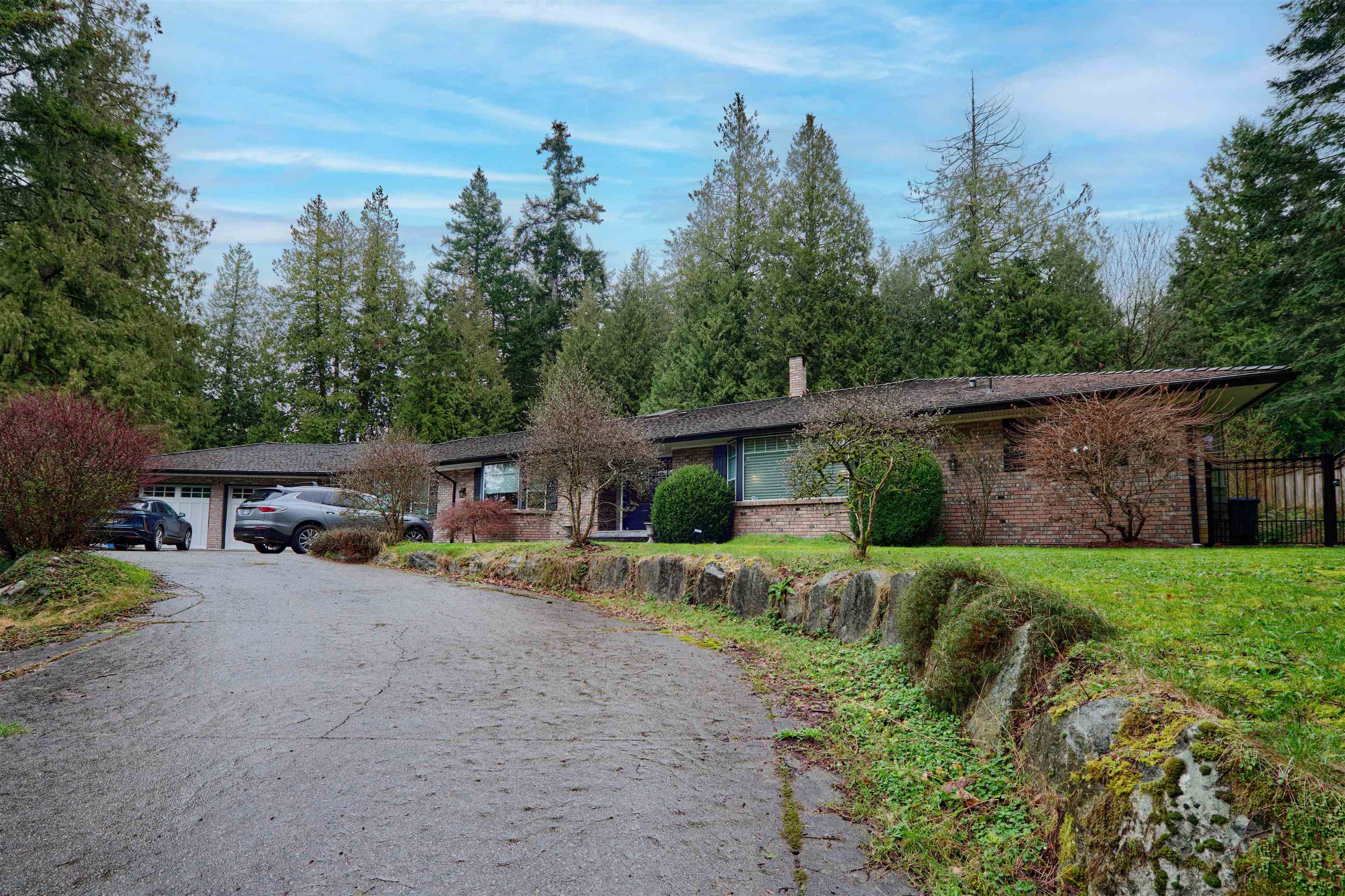 136 Street, Surrey, BC V4P 2J3