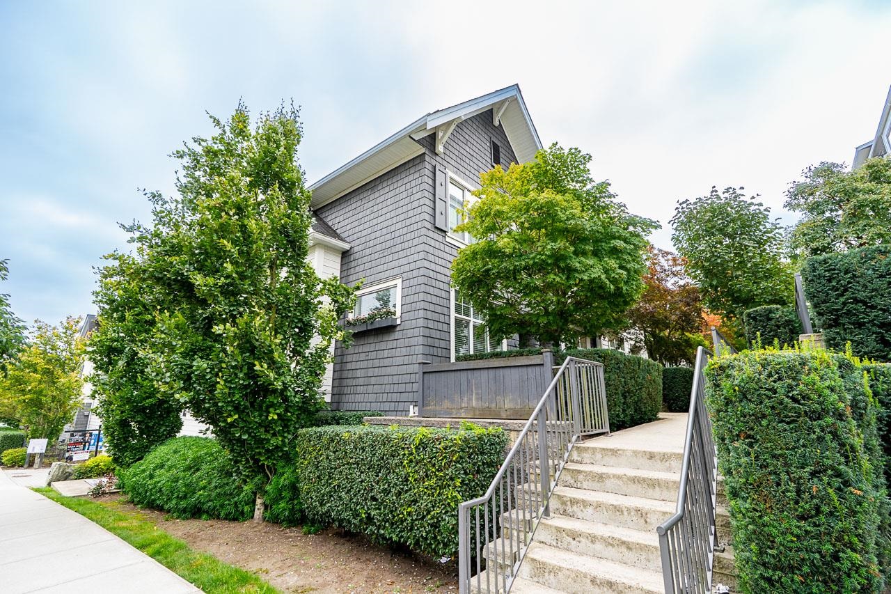 13636 81a Avenue #1, Surrey, BC V3W 1H9