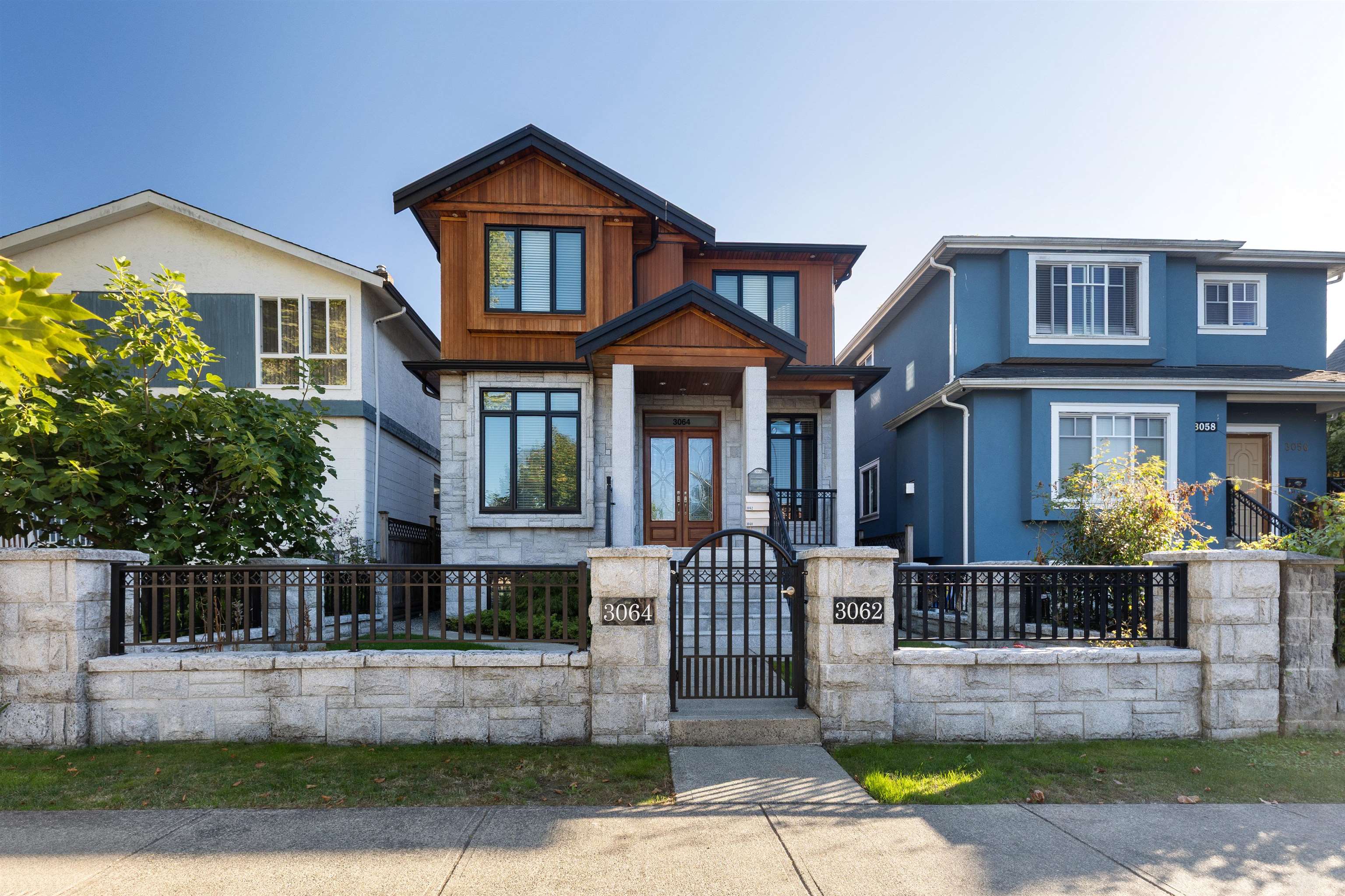 3064 East 19th Avenue, Vancouver, BC V5M 2S9