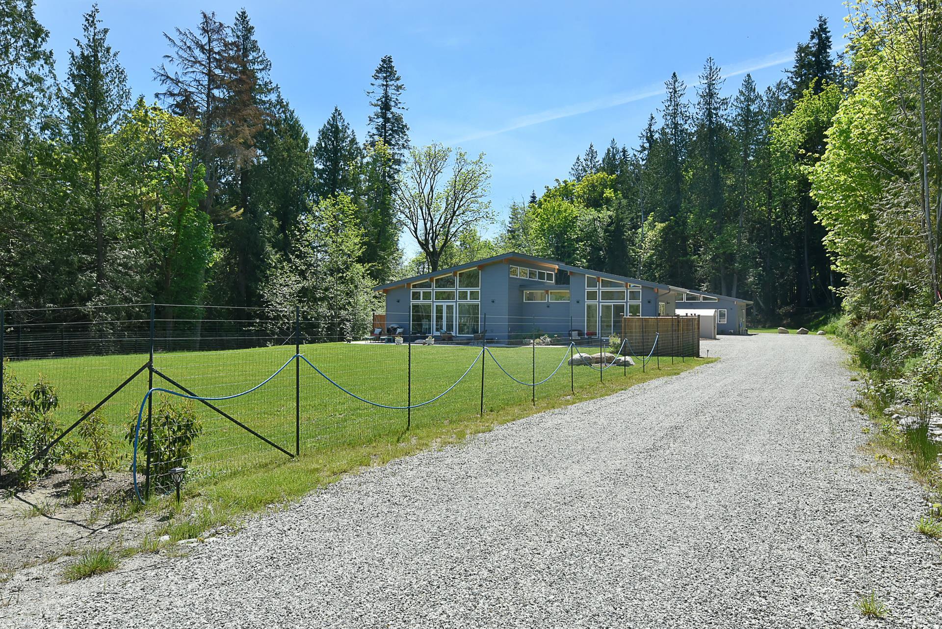 5963 Ripple Way #5961 Way, Sechelt, BC V7Z 0R2