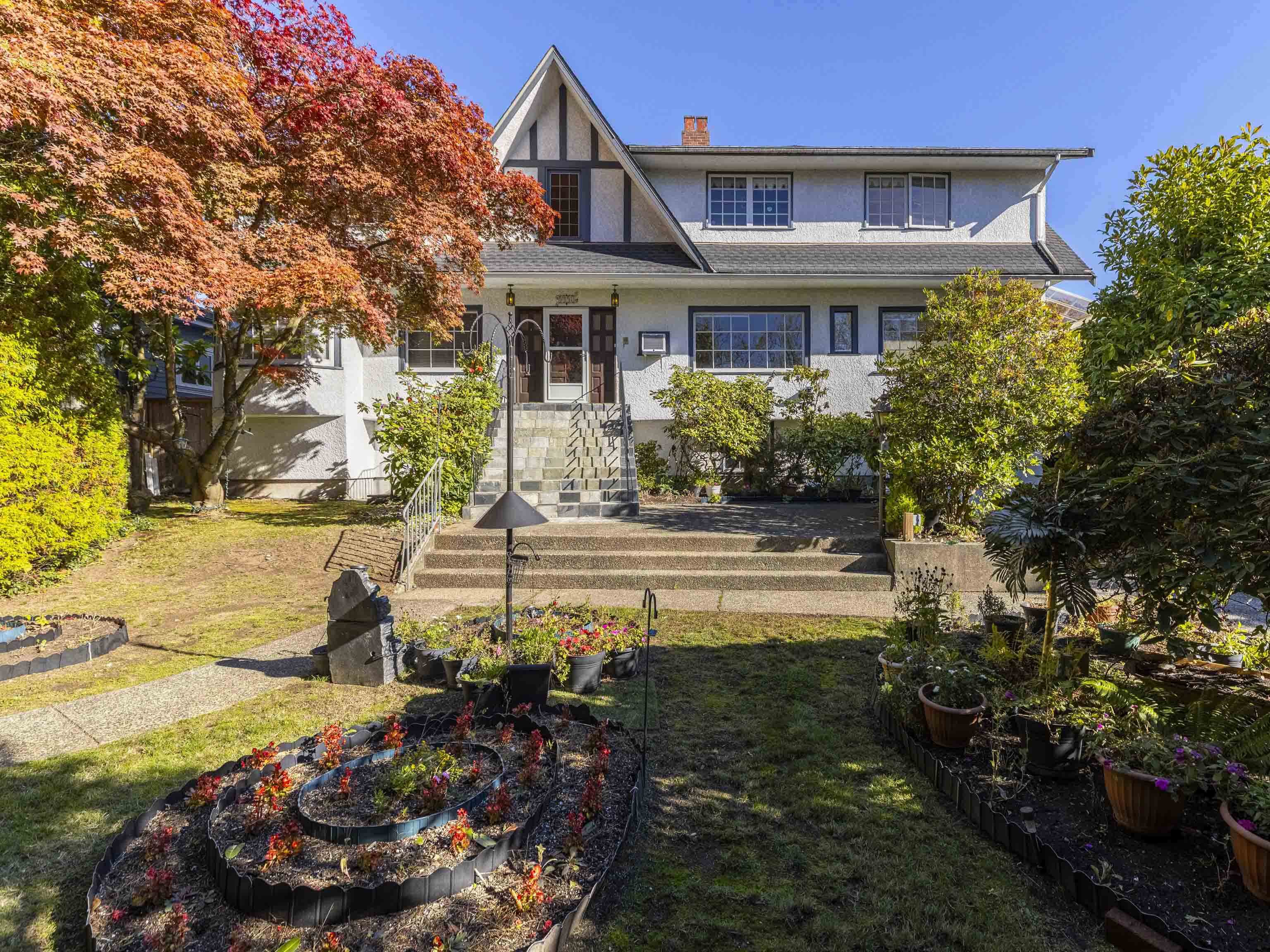 5950 Macdonald Street, Vancouver, BC V6N 1E3