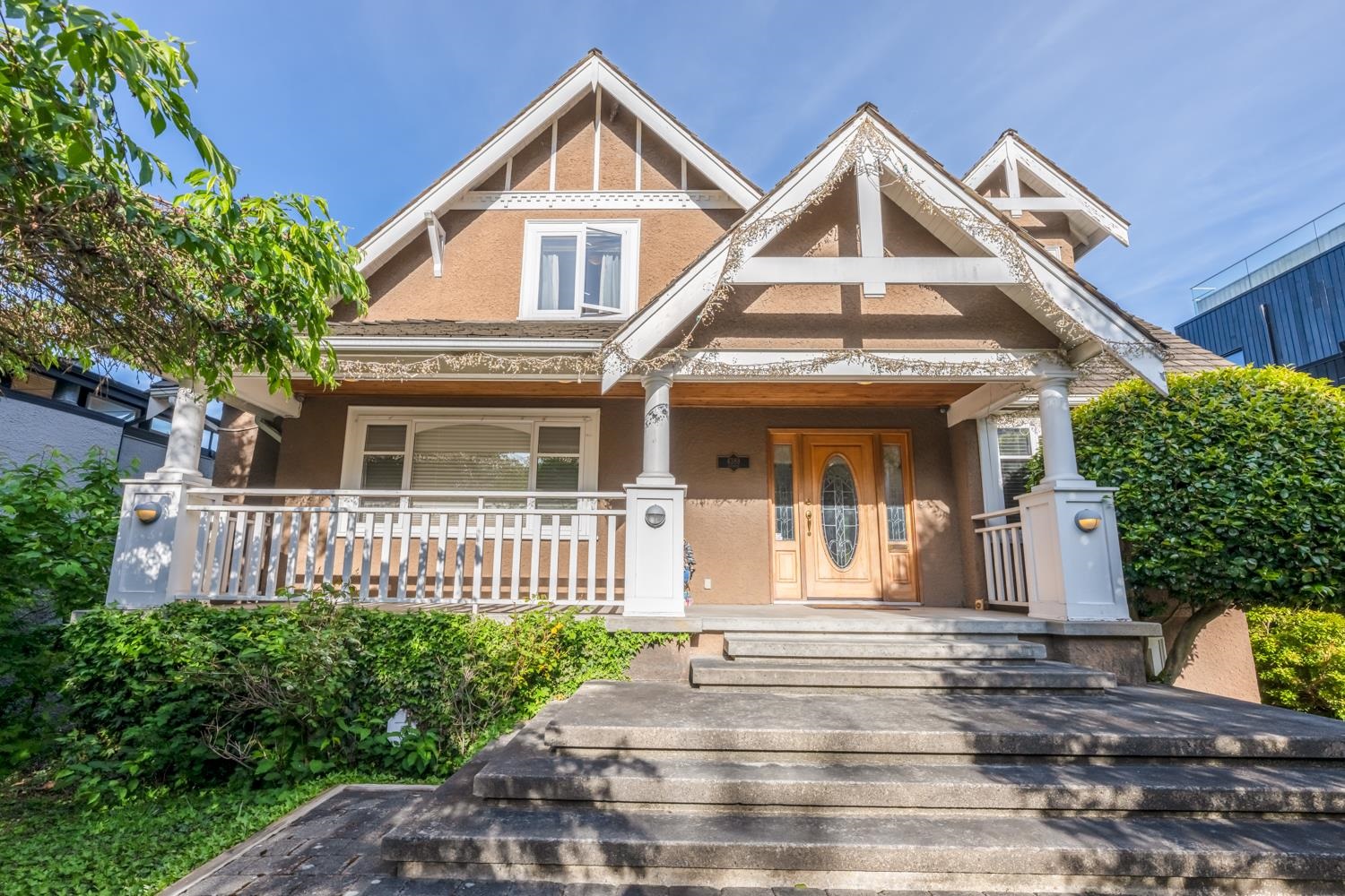 4389 Locarno Crescent, Vancouver, BC V6R 1G2