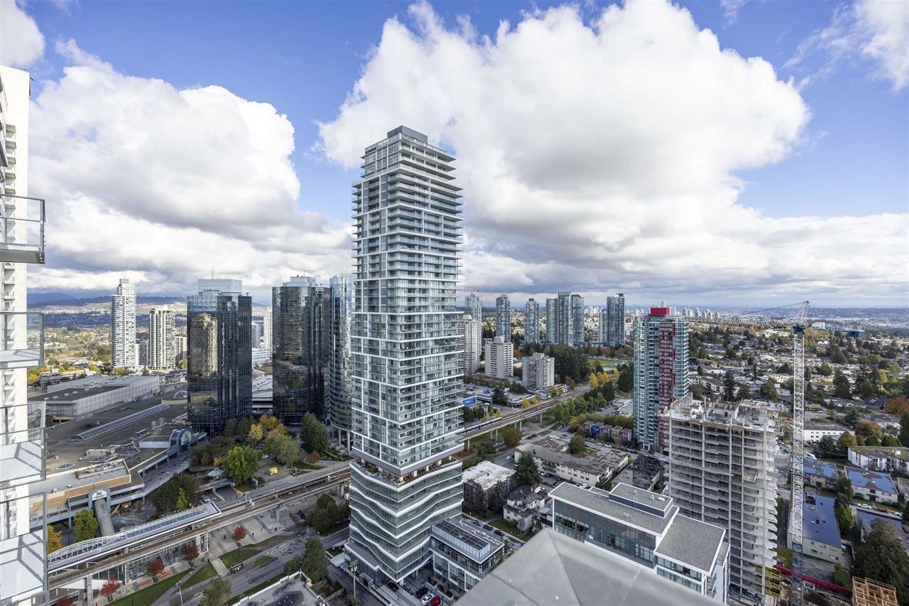 6537 Telford Ave #1803, Burnaby, BC V5H 0K9