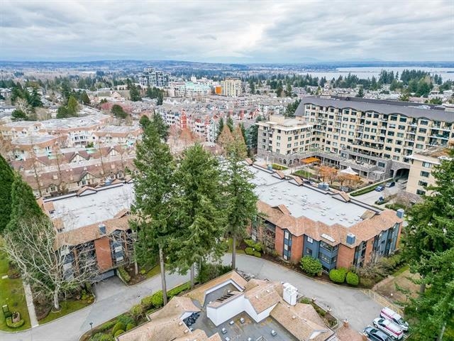 15300 17 Avenue #107, Surrey, BC V4A 8Y6