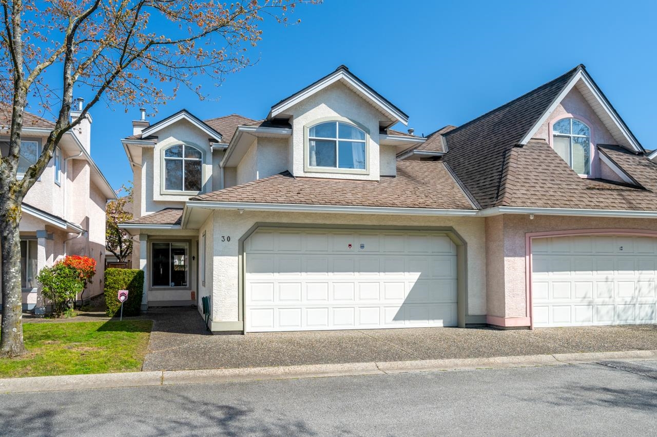 10000 Fisher Gate #30, Richmond, BC V6X 3W8