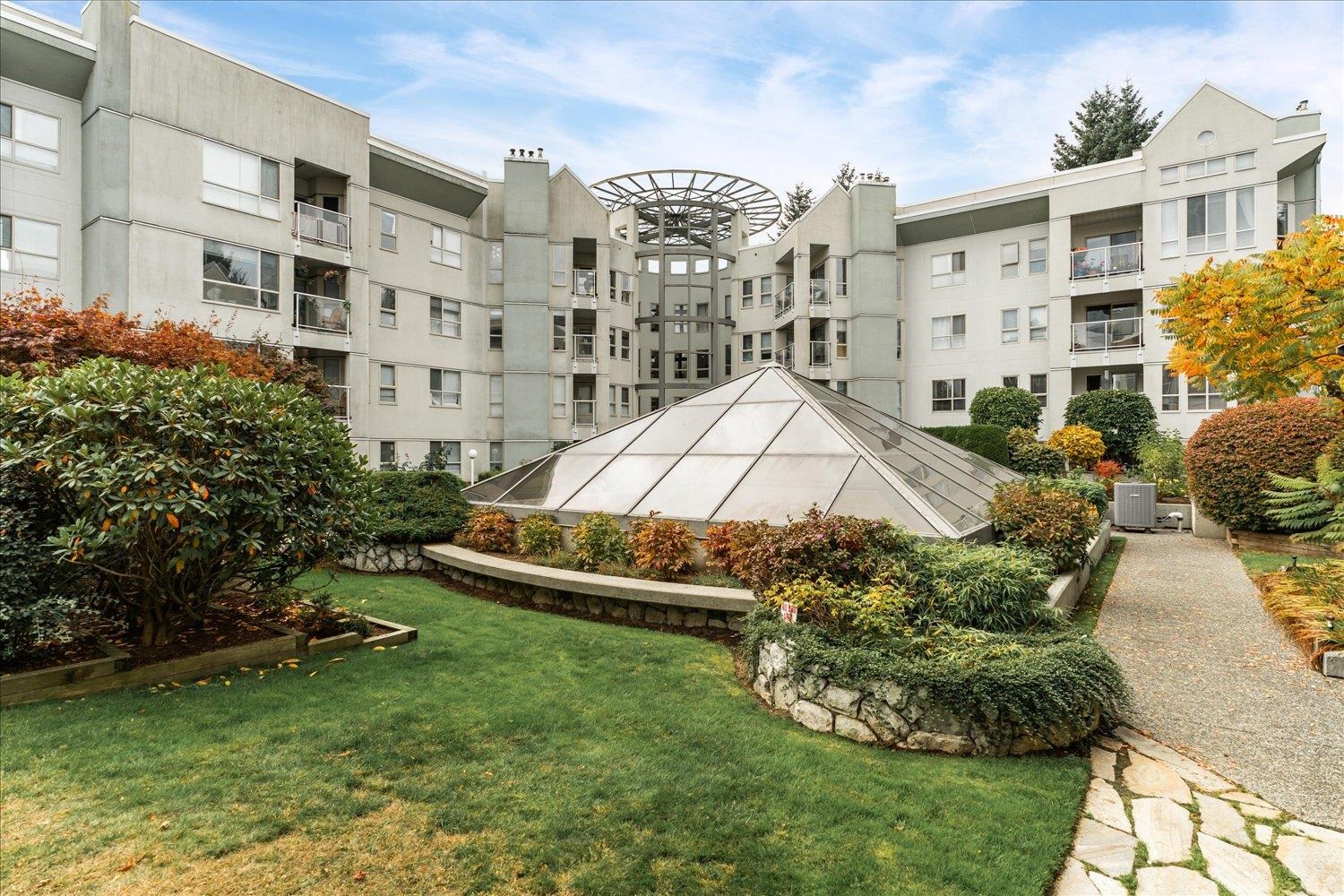 2575 Ware Street #203, Abbotsford, BC V2S 3E2