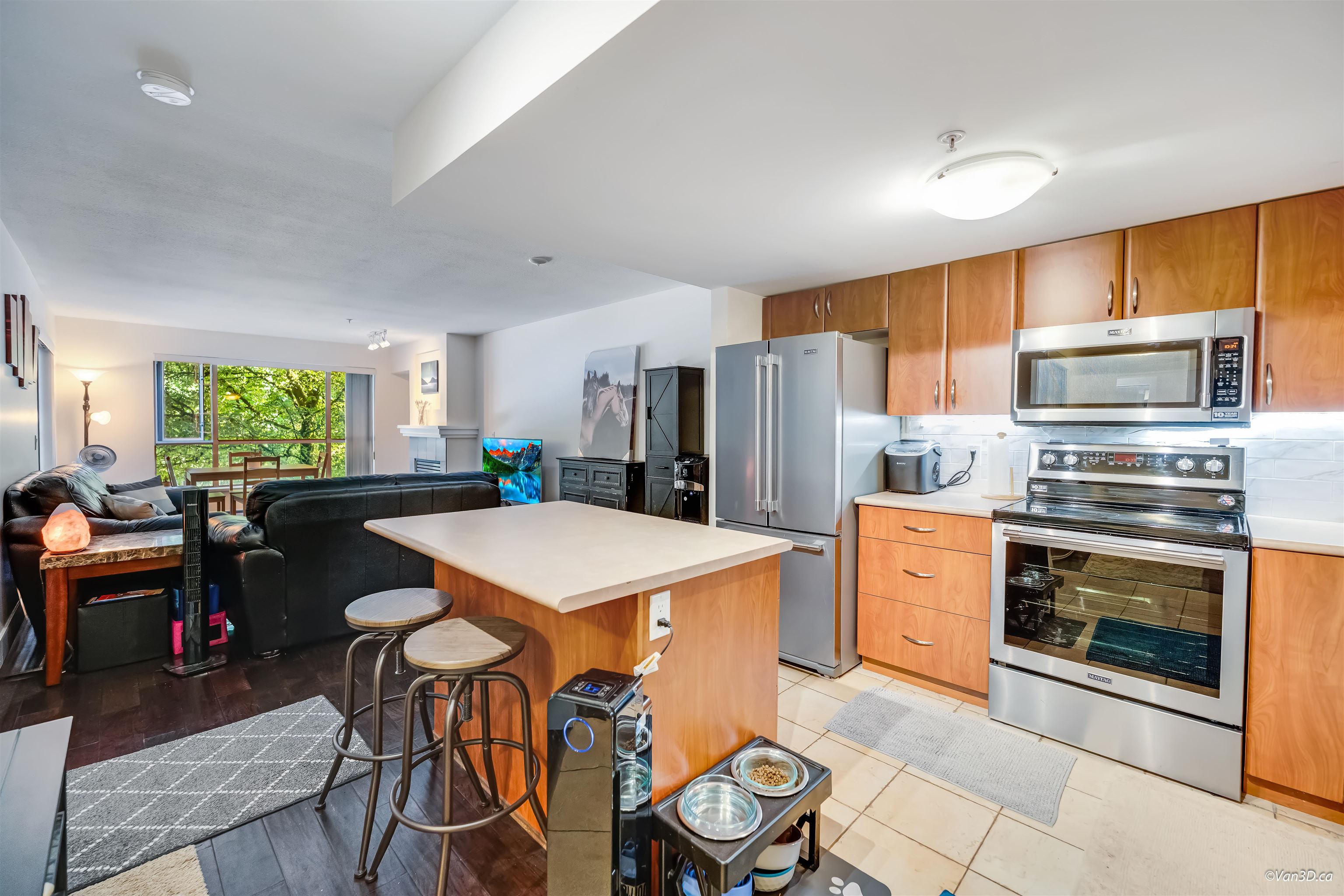 285 Newport Drive #205, Port Moody, BC V3H 5J6