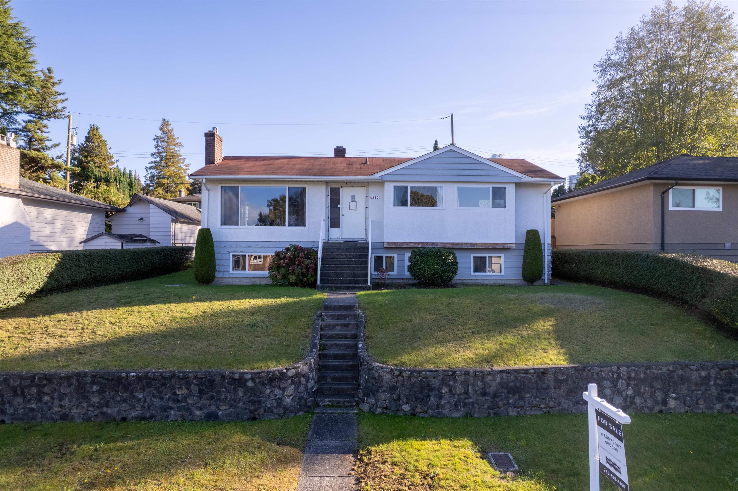 4370 Briarwood Crescent, Burnaby, BC V5G 2M6