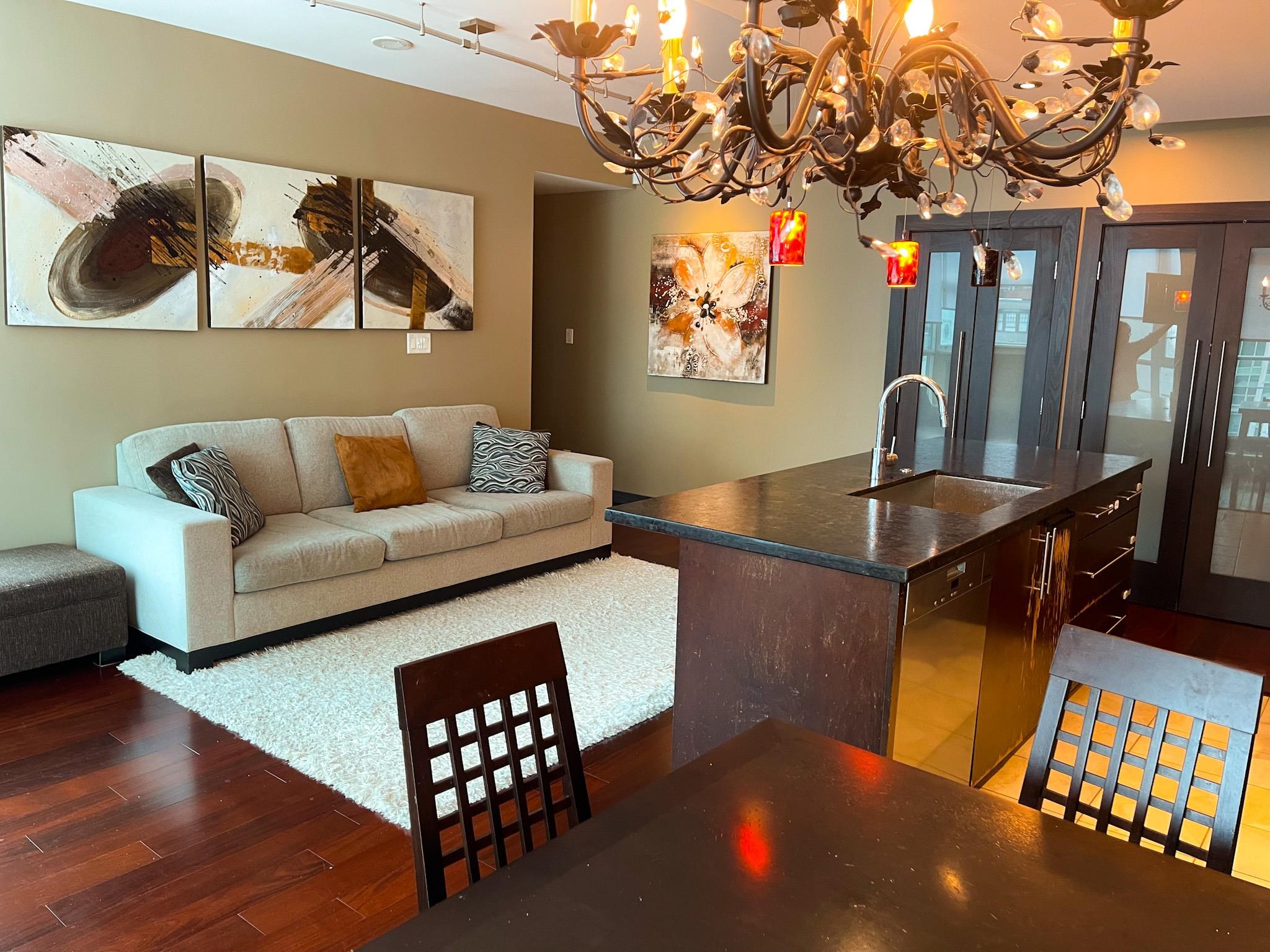 168 E Esplanade, North Vancouver, BC V7L 4X8