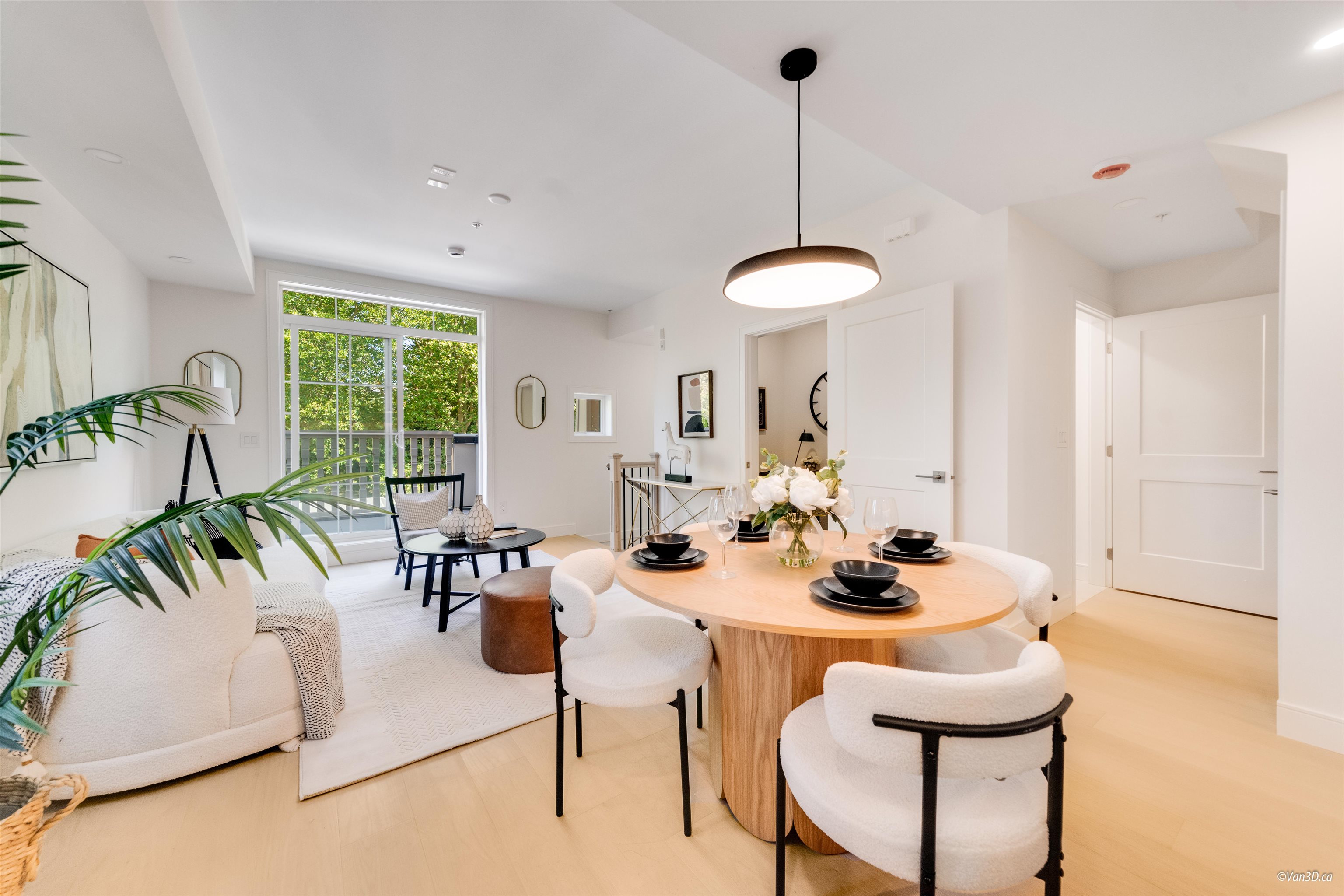 918 West 32nd Avenue #204, Vancouver, BC V5Z 2K2