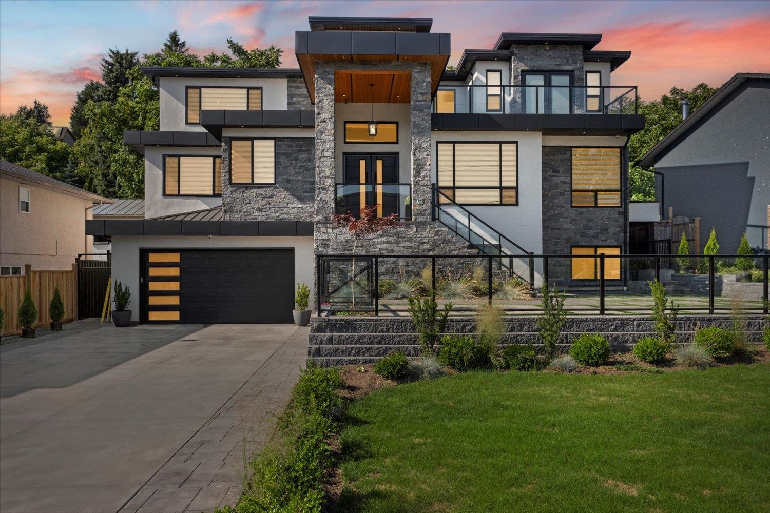 35275 Delair Road, Abbotsford, BC V3G 2E2