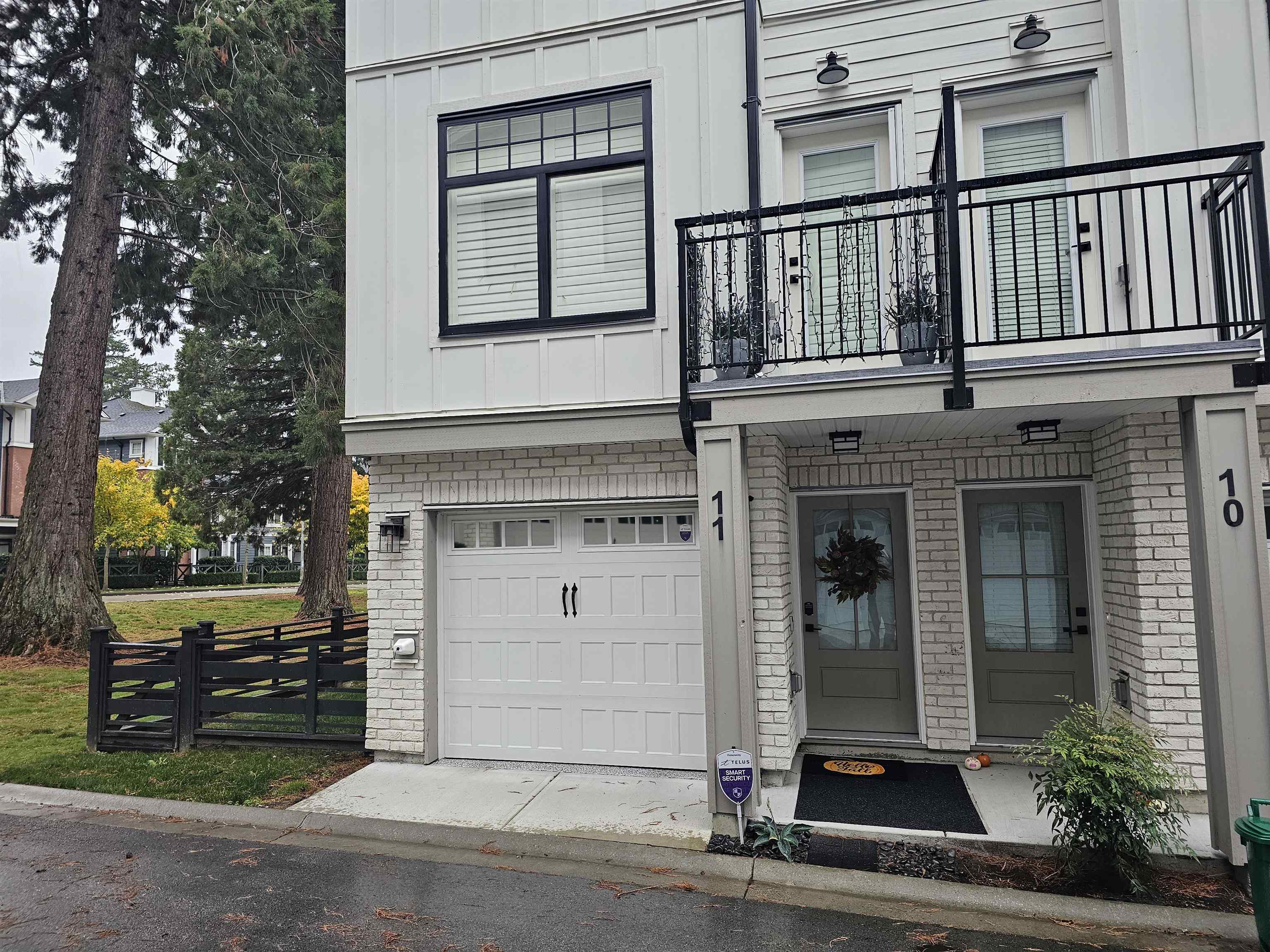 16467 23 A Avenue #11, Surrey, BC V3Z 1E9