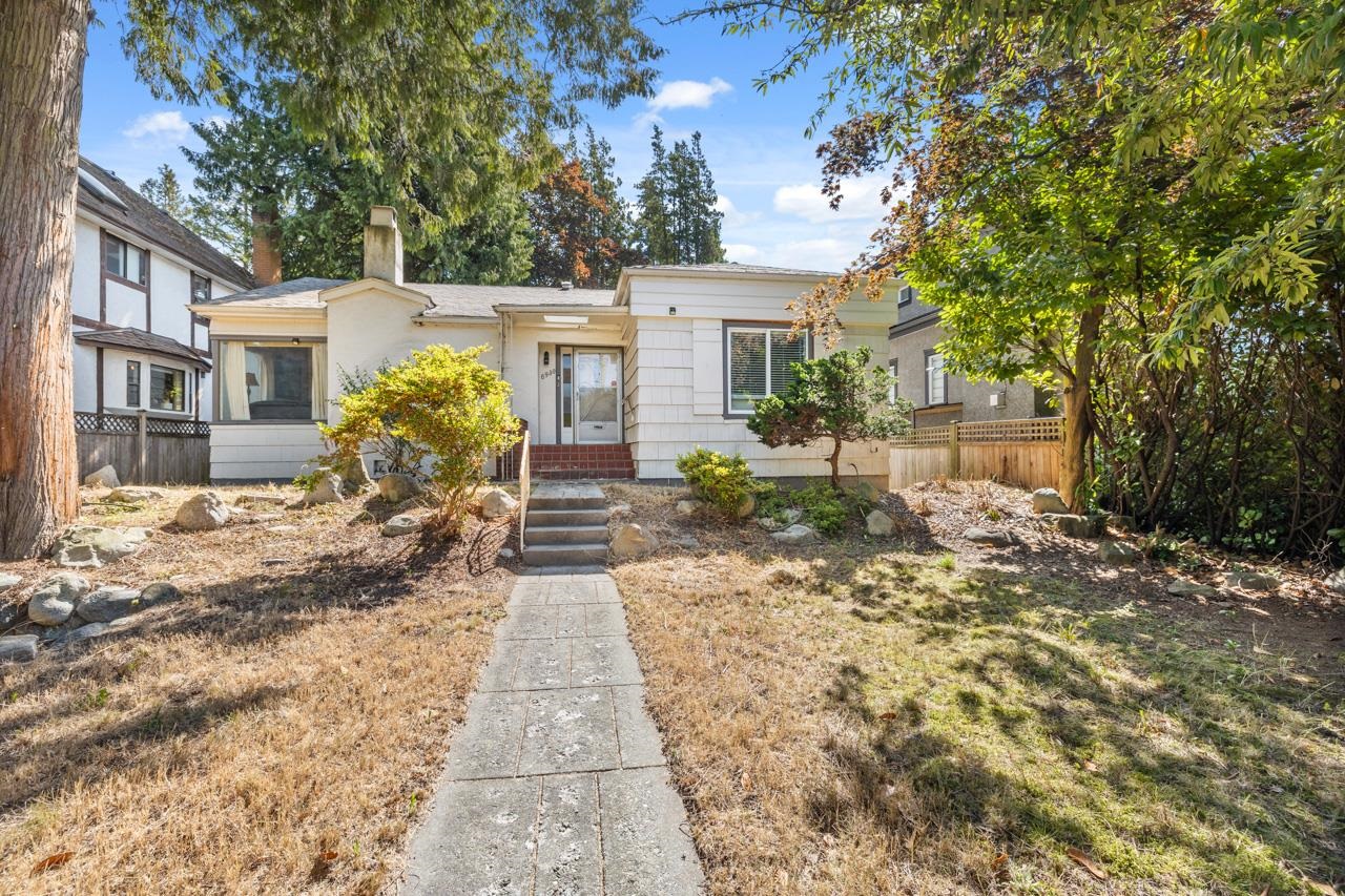 6930 Granville Street, Vancouver, BC V6P 4X5