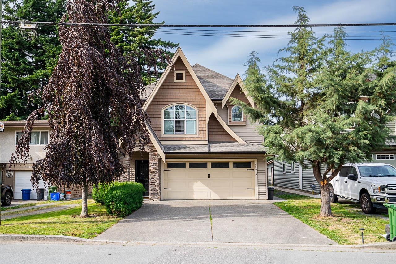 45313 Crescent Drive, Chilliwack, BC V2P 1G5