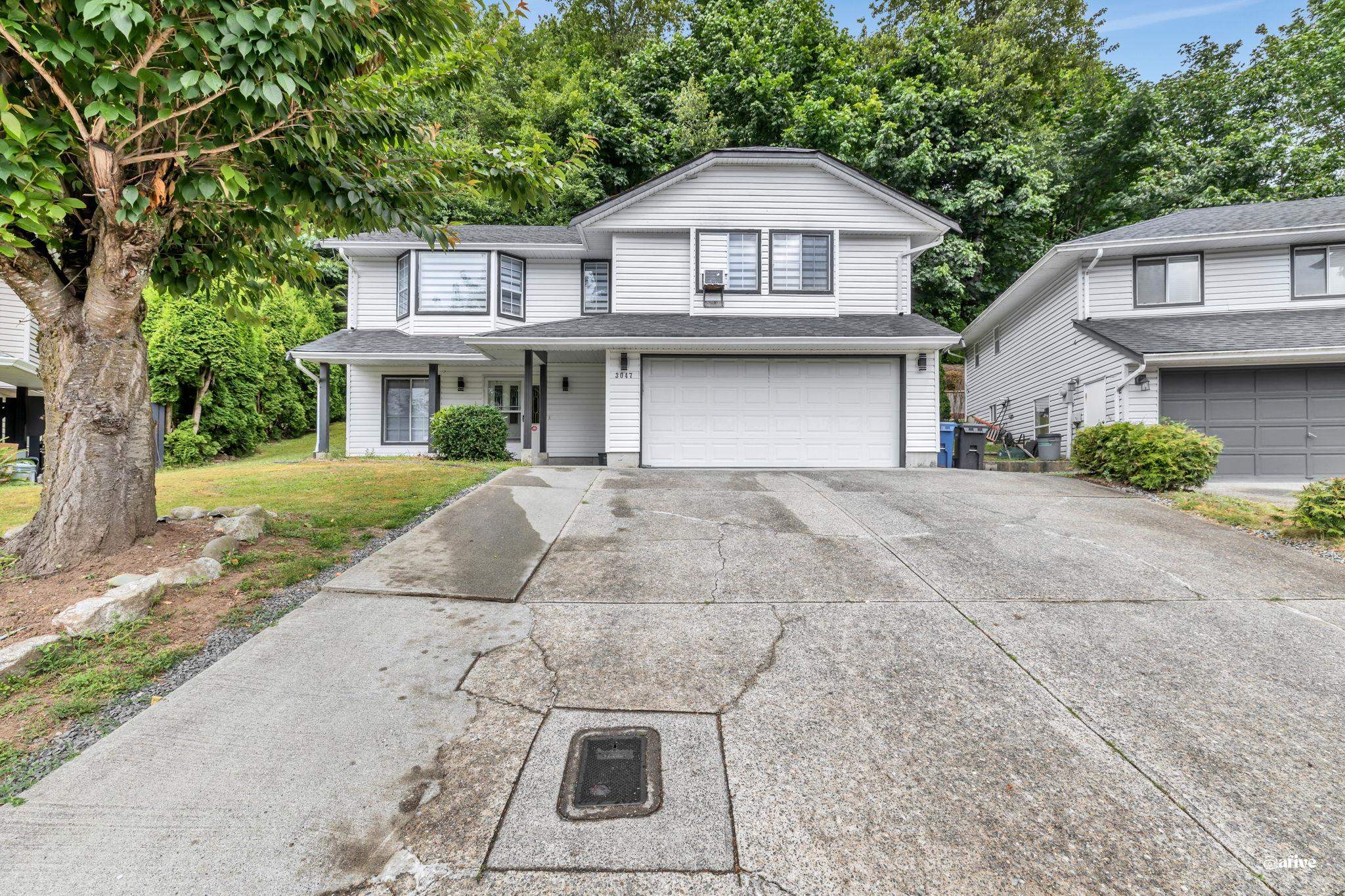 3047 Crossley Drive, Abbotsford, BC V2T 5G7