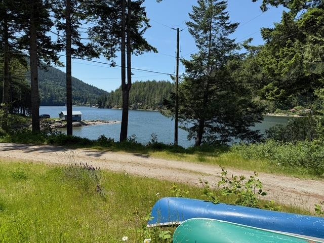 13248 Porters Rd, Madeira Park, BC V0N 2H1